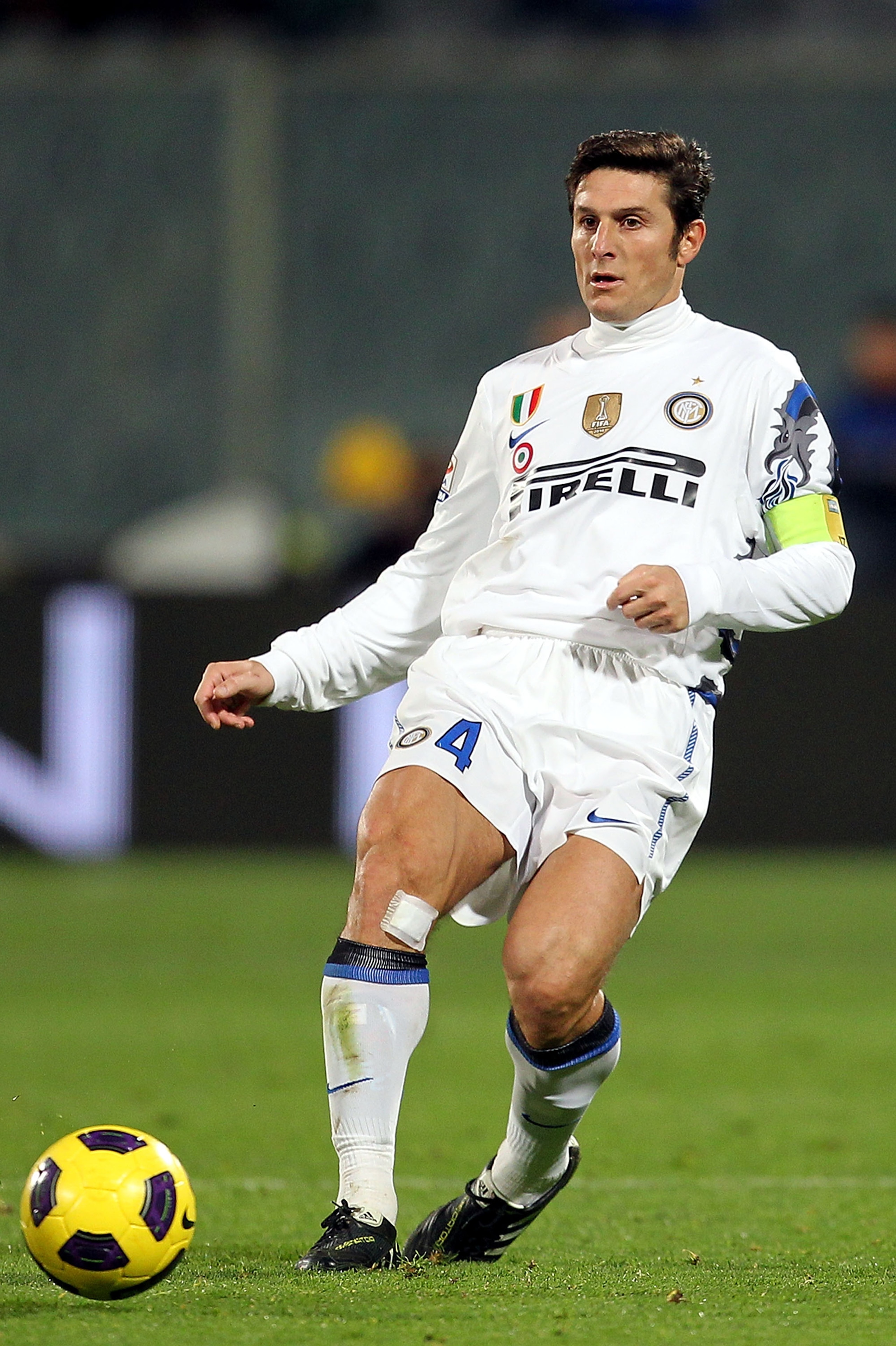 FLORENCE, ITALY - FEBRUARY 16: Xavier Zanetti of FC Internazionale Milano in action during the Serie A match between ACF Fiorentina and FC Internazionale Milano at Stadio Artemio Franchi on February 16, 2011 in Florence, Italy.  (Photo by Gabriele Maltint