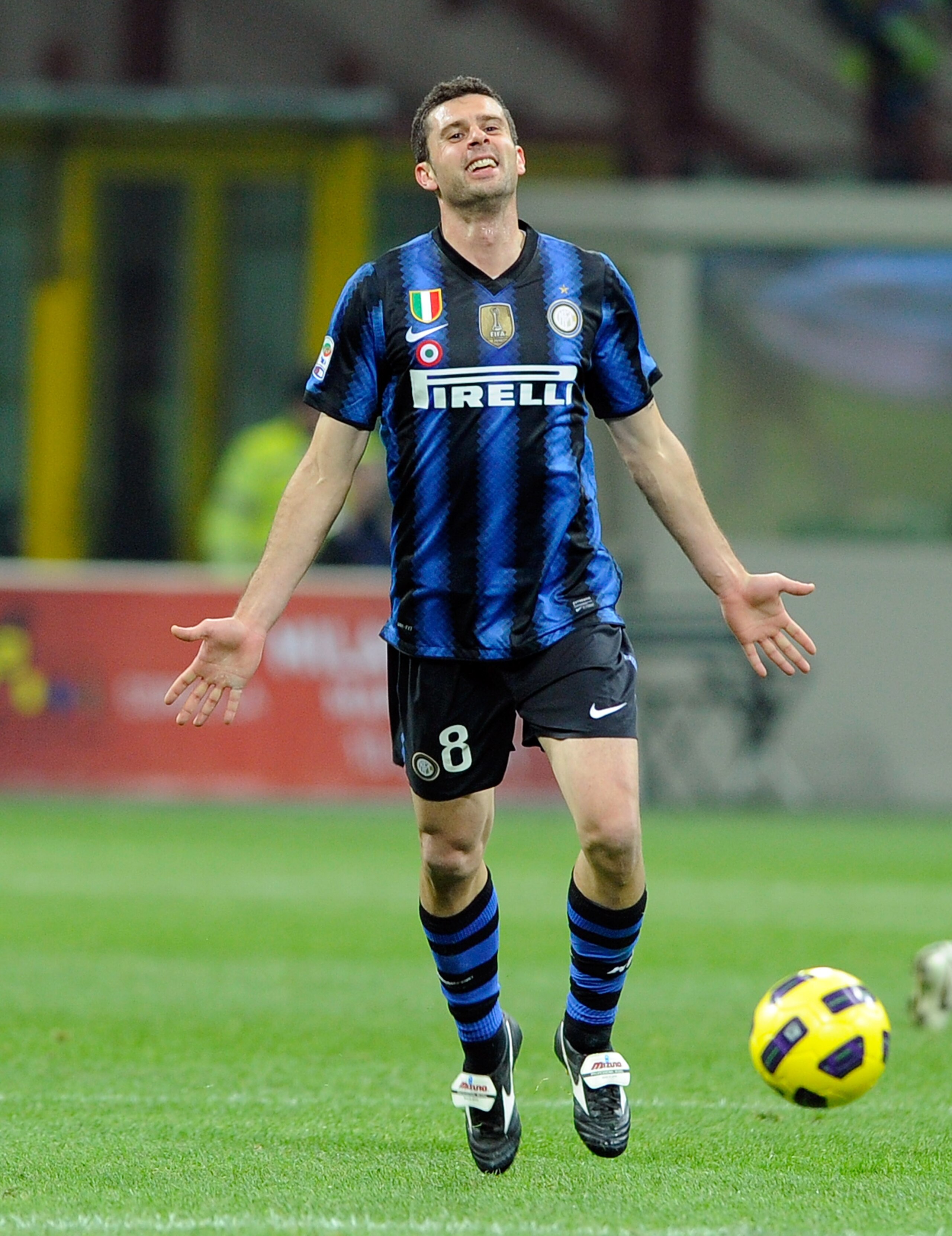 MILAN, ITALY - FEBRUARY 19:  Thiago Motta of FC Internazionale Milano during the Serie A match between FC Internazionale Milano and Cagliari Calcio at Stadio Giuseppe Meazza on February 19, 2011 in Milan, Italy.  (Photo by Claudio Villa/Getty Images)