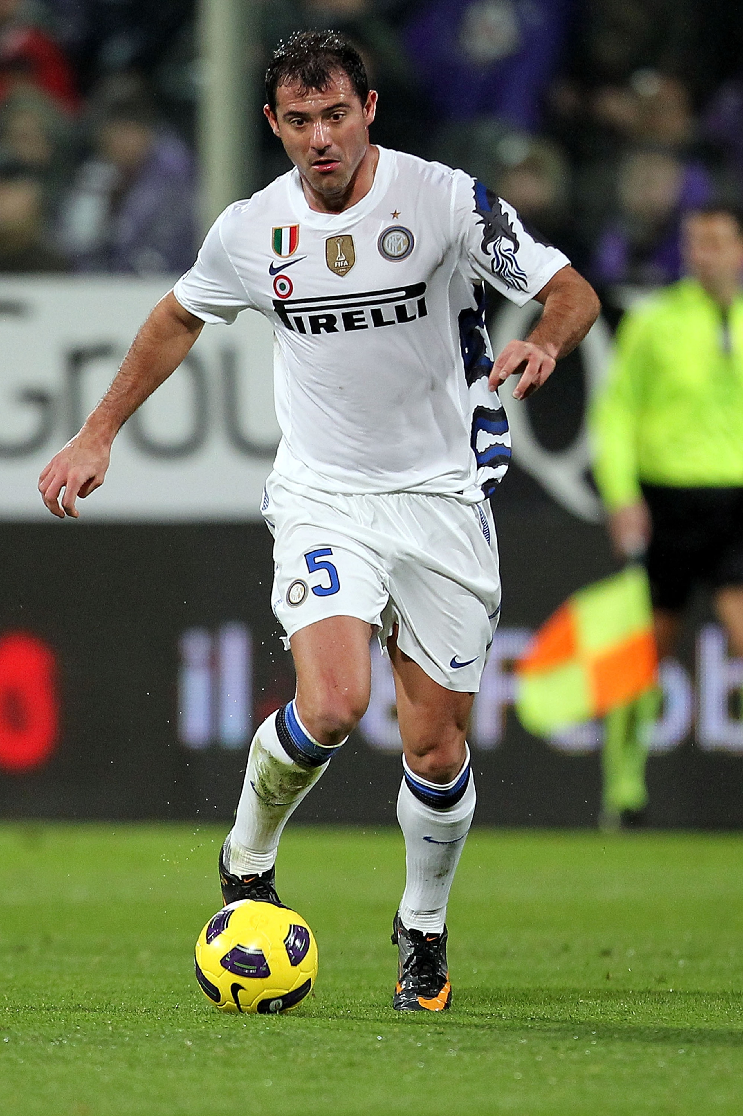 FLORENCE, ITALY - FEBRUARY 16: Dejan Stankovic of FC Internazionale Milano in action during the Serie A match between ACF Fiorentina and FC Internazionale Milano at Stadio Artemio Franchi on February 16, 2011 in Florence, Italy.  (Photo by Gabriele Maltin