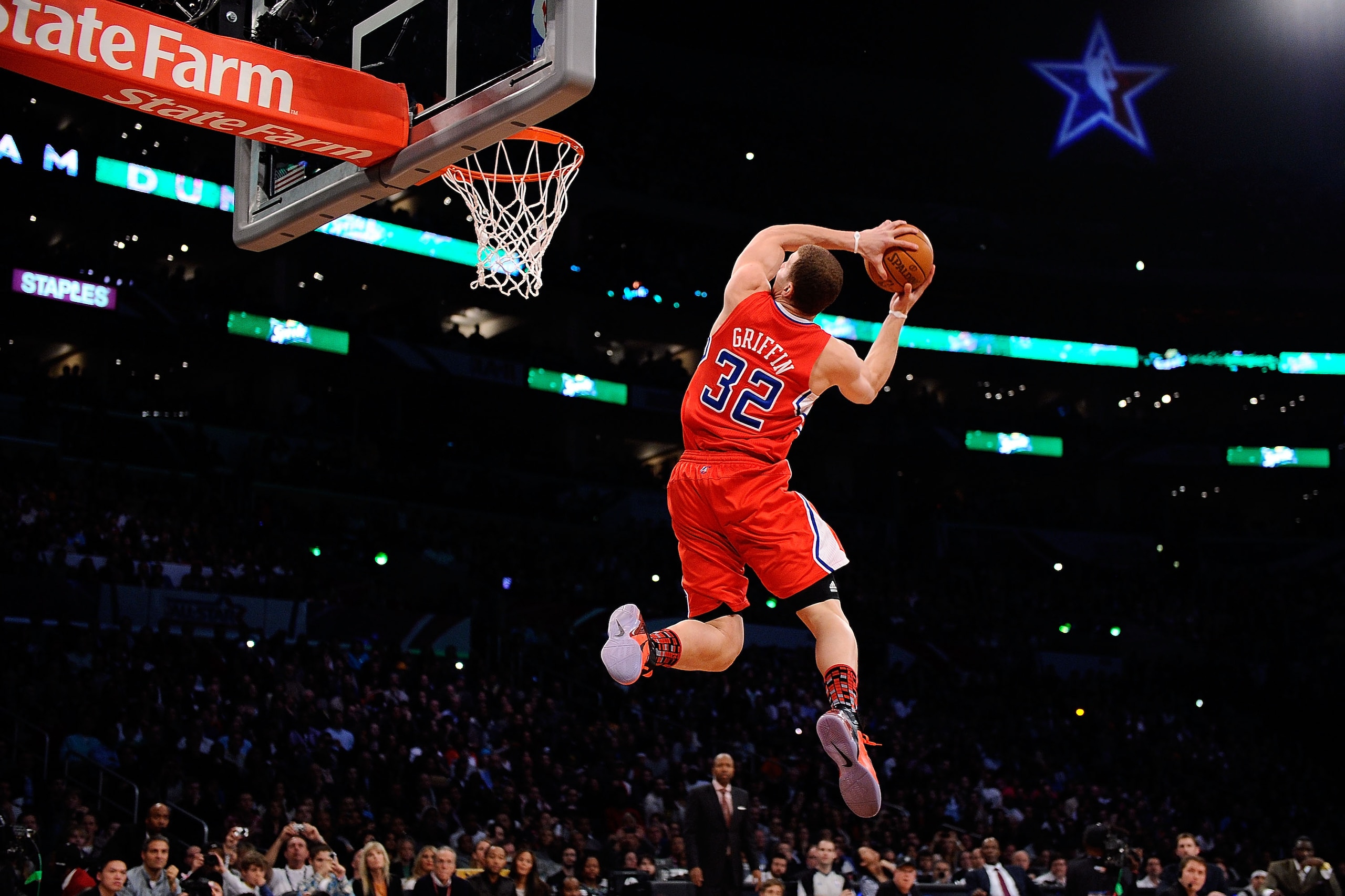 LOS ANGELES, CA - FEBRUARY 19: Blake Griffin #32 of the Los Angeles Clippers goes up for a dunk in the Sprite Slam Dunk Contest apart of NBA All-Star Saturday Night at Staples Center on February 19, 2011 in Los Angeles, California. NOTE TO USER: User exp LOS ANGELES, CA - FEBRUARY 19: Blake Griffin #32 of the Los Angeles Clippers goes up for a dunk in the Sprite Slam Dunk Contest apart of NBA All-Star Saturday Night at Staples Center on February 19, 2011 in Los Angeles, California. NOTE TO USER: User exp