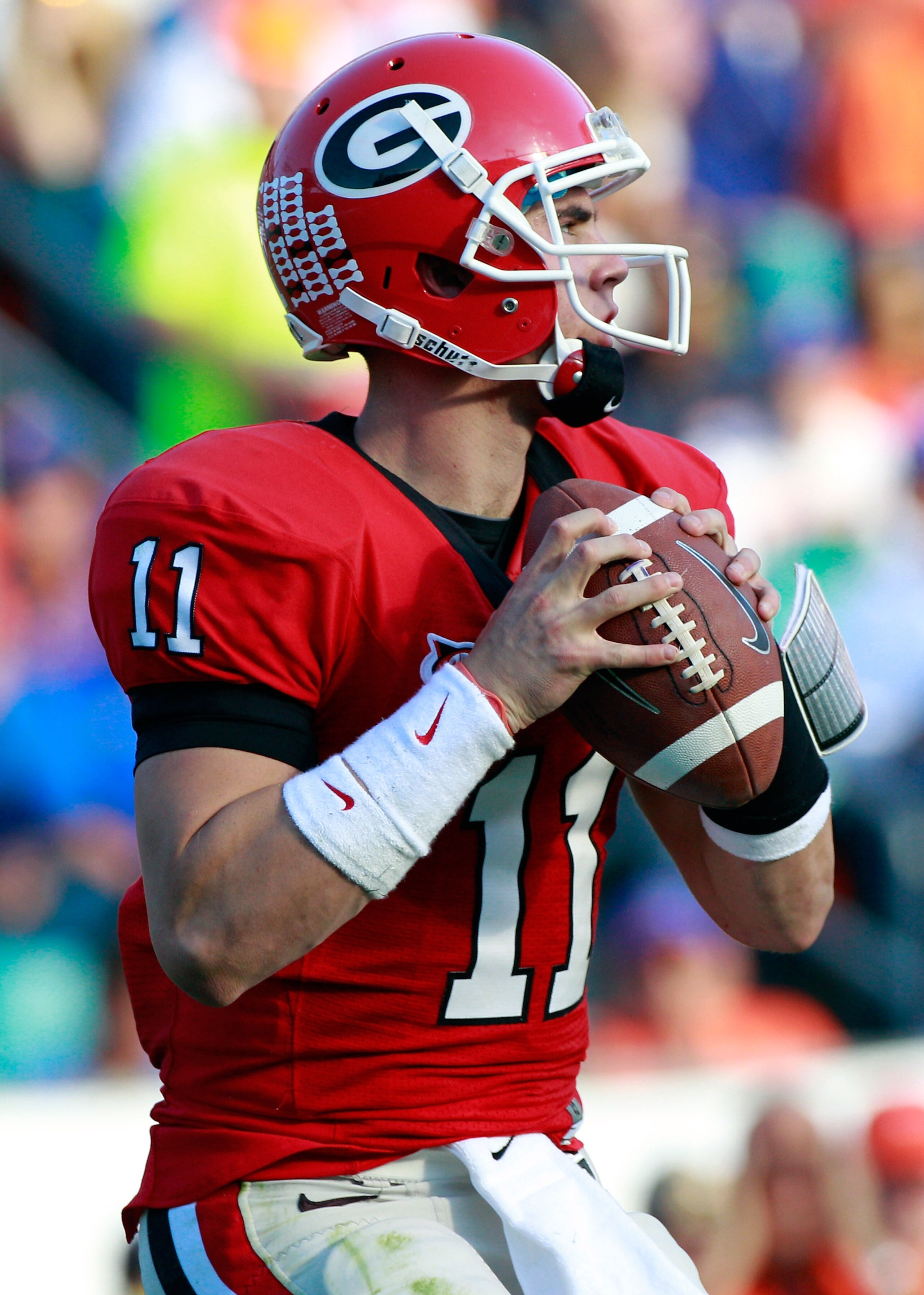 JACKSONVILLE, FL - OCTOBER 30:  Quarterback Aaron Murray #11 of the Georgia Bulldogs attempts a pass during the game against the Florida Gators at EverBank Field on October 30, 2010 in Jacksonville, Florida.  (Photo by Sam Greenwood/Getty Images)