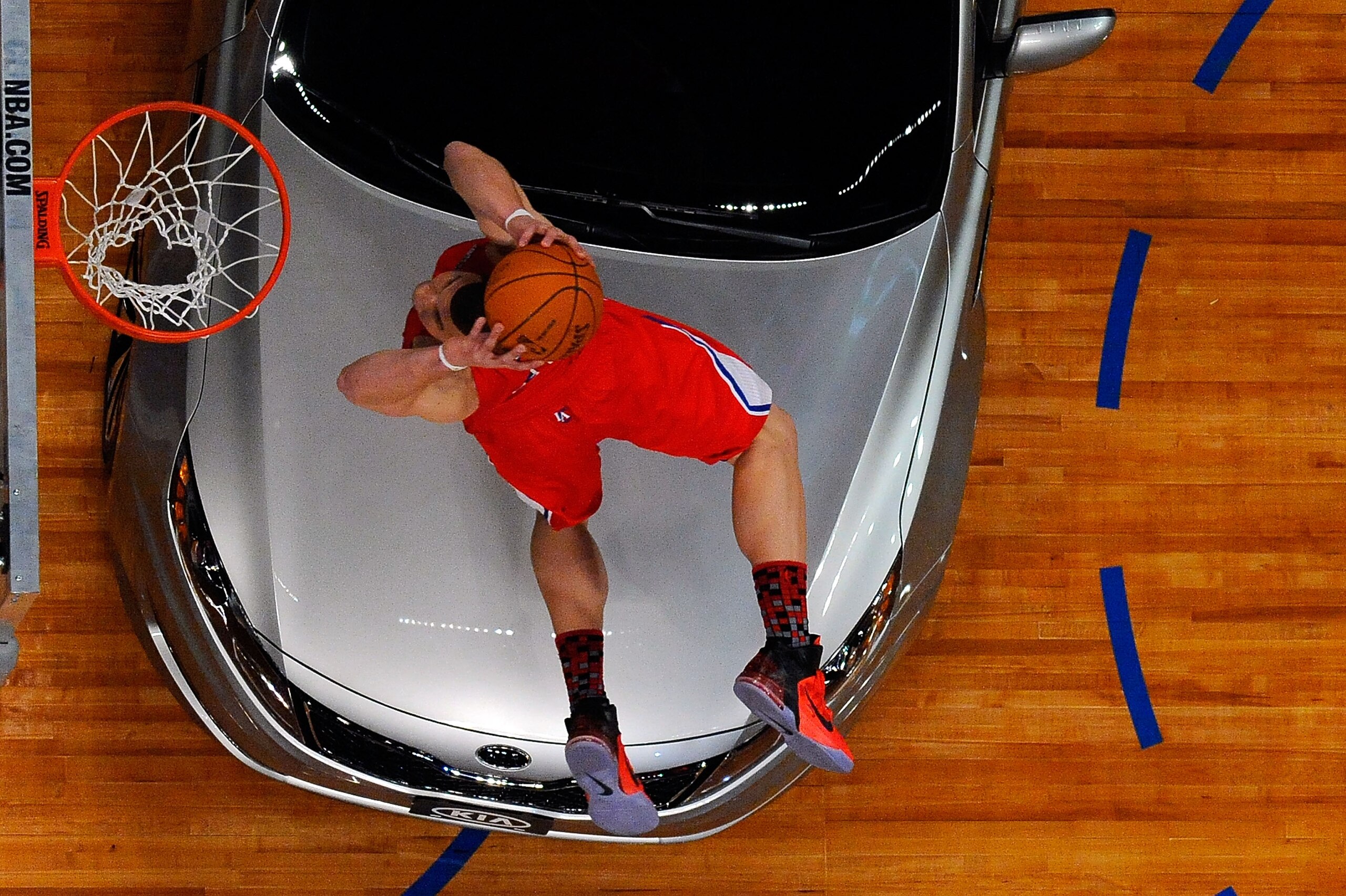 LOS ANGELES, CA - FEBRUARY 19: Blake Griffin #32 of the Los Angeles Clippers dunks the ball over a car in the final round of the Sprite Slam Dunk Contest apart of NBA All-Star Saturday Night at Staples Center on February 19, 2011 in Los Angeles, Californ LOS ANGELES, CA - FEBRUARY 19: Blake Griffin #32 of the Los Angeles Clippers dunks the ball over a car in the final round of the Sprite Slam Dunk Contest apart of NBA All-Star Saturday Night at Staples Center on February 19, 2011 in Los Angeles, Californ