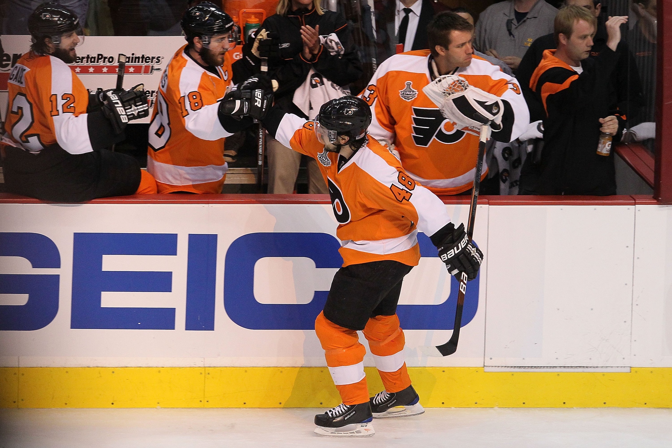 PHILADELPHIA - JUNE 09: Danny Briere #48 of the Philadelphia Flyers celebrates with teammates Brian Boucher #33, Mike Richards #18 and Simon Gagne #12 in Game Six of the 2010 NHL Stanley Cup Final against the Chicago Blackhawks at the Wachovia Center on PHILADELPHIA - JUNE 09: Danny Briere #48 of the Philadelphia Flyers celebrates with teammates Brian Boucher #33, Mike Richards #18 and Simon Gagne #12 in Game Six of the 2010 NHL Stanley Cup Final against the Chicago Blackhawks at the Wachovia Center on
