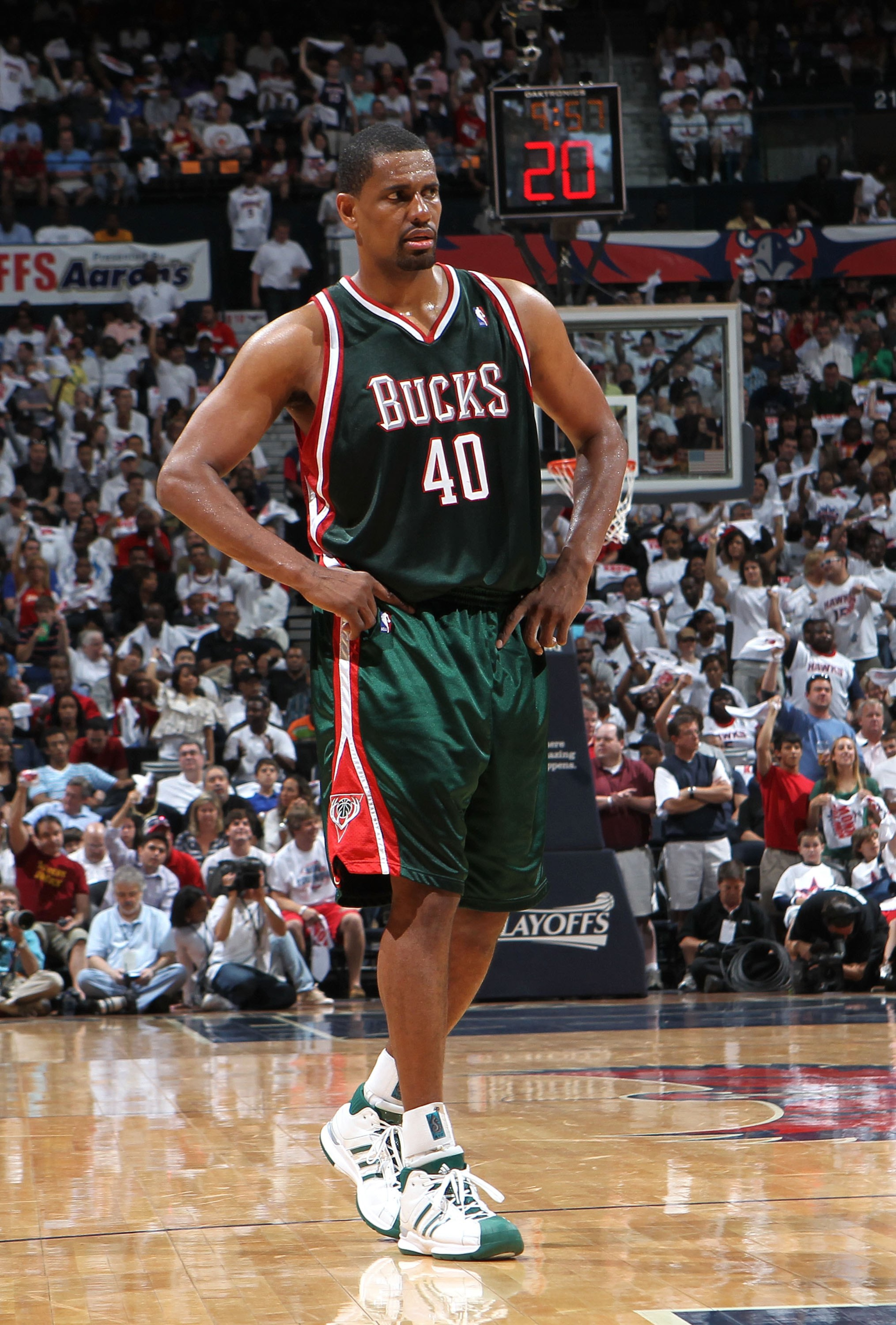 ATLANTA - MAY 2: Forward Kurt Thomas #40 of the Milwaukee Bucks takes a break on the court during Game Seven of the Eastern Conference Quarterfinals between the Milwaukee Bucks and the Atlanta Hawks during the 2010 NBA Playoffs at Philips Arena on May 2, ATLANTA - MAY 2: Forward Kurt Thomas #40 of the Milwaukee Bucks takes a break on the court during Game Seven of the Eastern Conference Quarterfinals between the Milwaukee Bucks and the Atlanta Hawks during the 2010 NBA Playoffs at Philips Arena on May 2,
