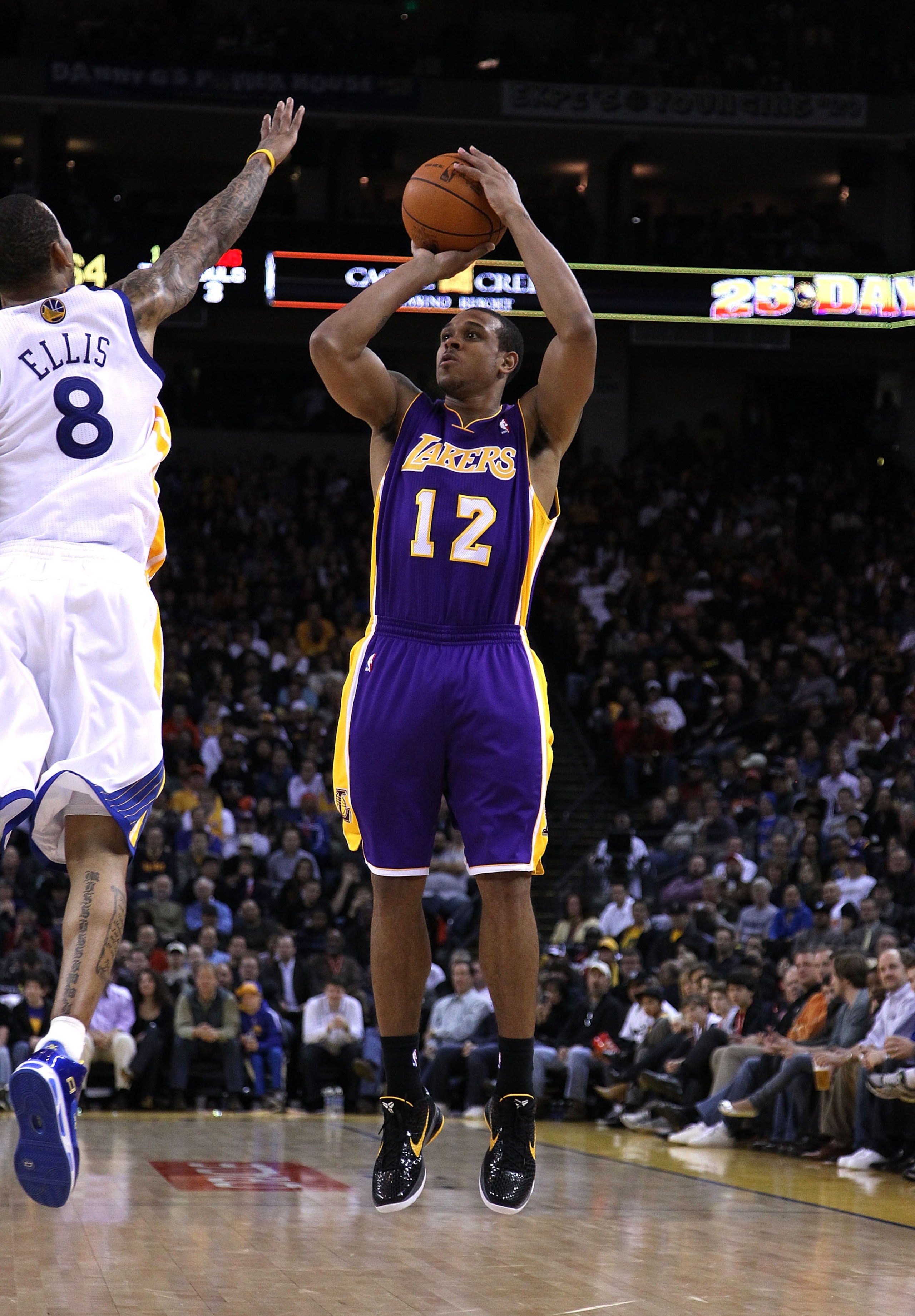 OAKLAND, CA - JANUARY 12:  Shannon Brown #12 of the Los Angeles Lakers in action during their game against the Golden State Warriors at Oracle Arena on January 12, 2011 in Oakland, California. NOTE TO USER: User expressly acknowledges and agrees that, by
