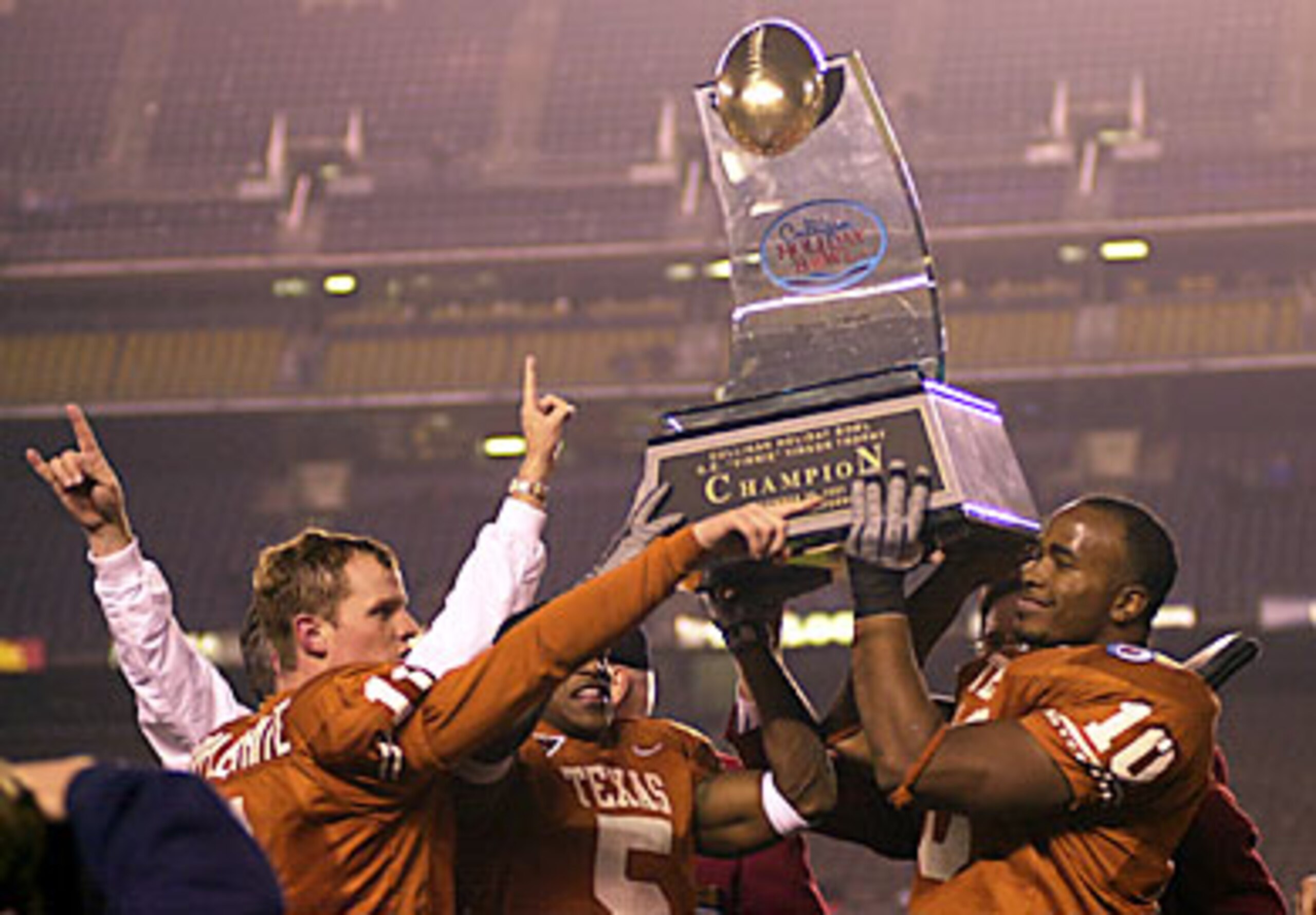 Texas' #8 All-Time LB- D.D. Lewis