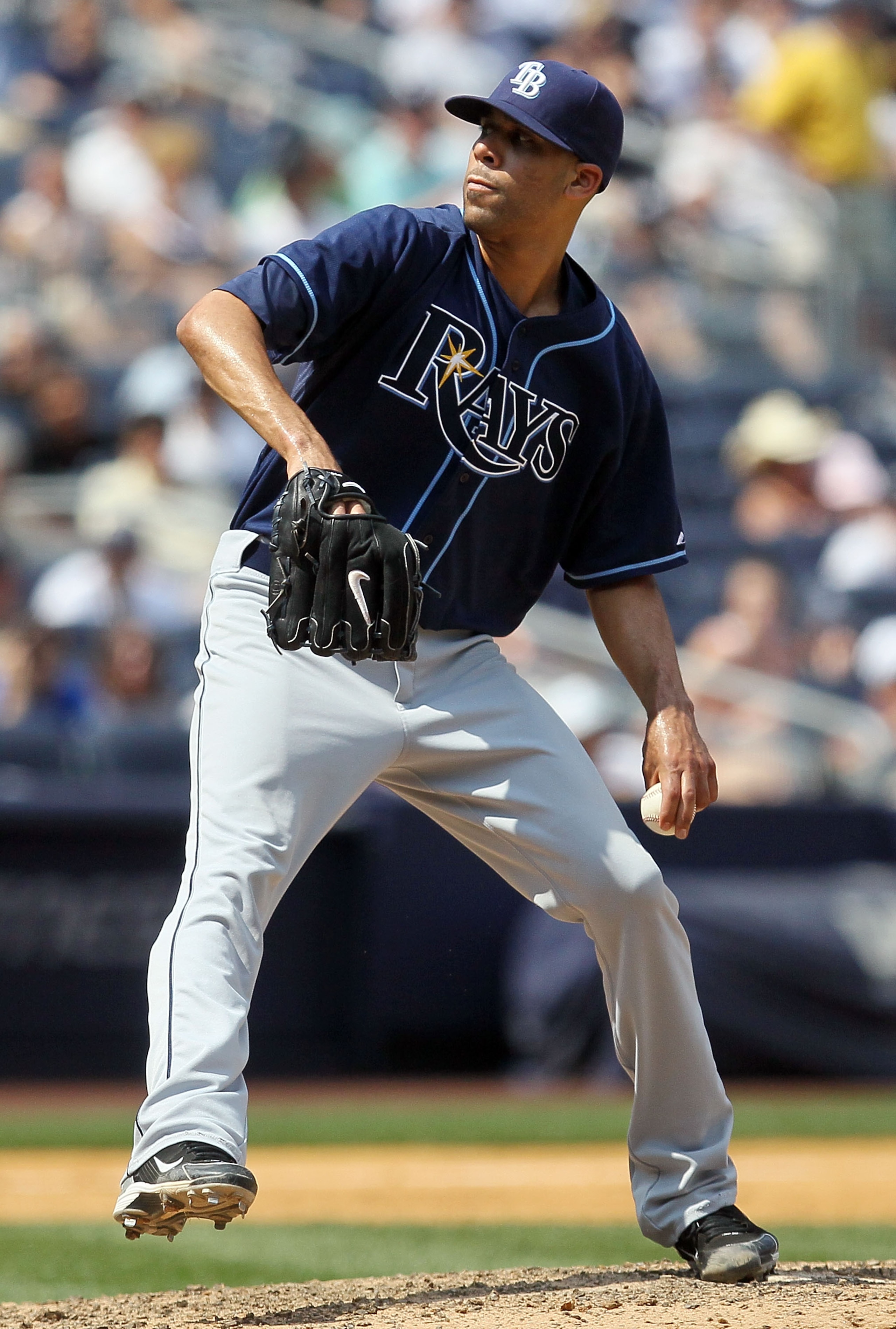 NEW YORK - JULY 18: David Price #14 of the Tampa Bay Rays delivers a pitch against the New York Yankees on July 18, 2010 at Yankee Stadium in the Bronx borough of New York City. (Photo by Jim McIsaac/Getty Images) NEW YORK - JULY 18: David Price #14 of the Tampa Bay Rays delivers a pitch against the New York Yankees on July 18, 2010 at Yankee Stadium in the Bronx borough of New York City. (Photo by Jim McIsaac/Getty Images)