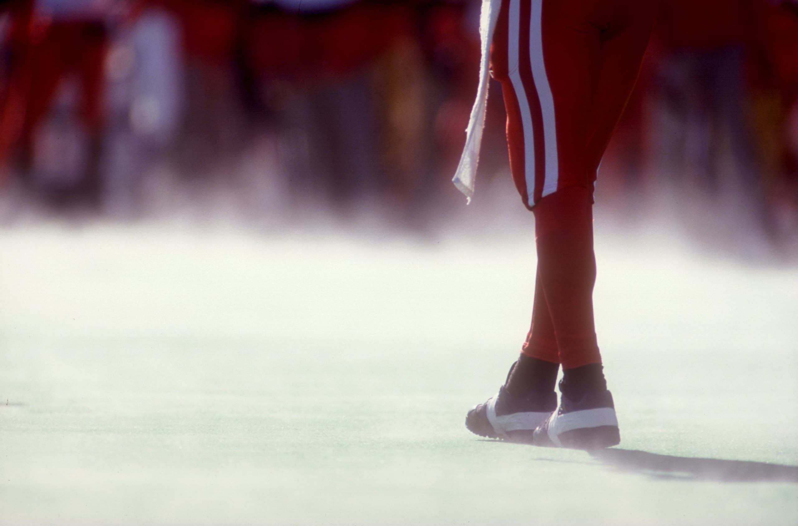 30 OCT 1993: A GENERAL VIEW OF A NEBRASKA PLAYER''S LEGS ON A MIST-COVERED FIELD IN BOULDER, CO. Mandatory Credit: Tim Defrisco/ALLSPORT 30 OCT 1993: A GENERAL VIEW OF A NEBRASKA PLAYER''S LEGS ON A MIST-COVERED FIELD IN BOULDER, CO. Mandatory Credit: Tim Defrisco/ALLSPORT