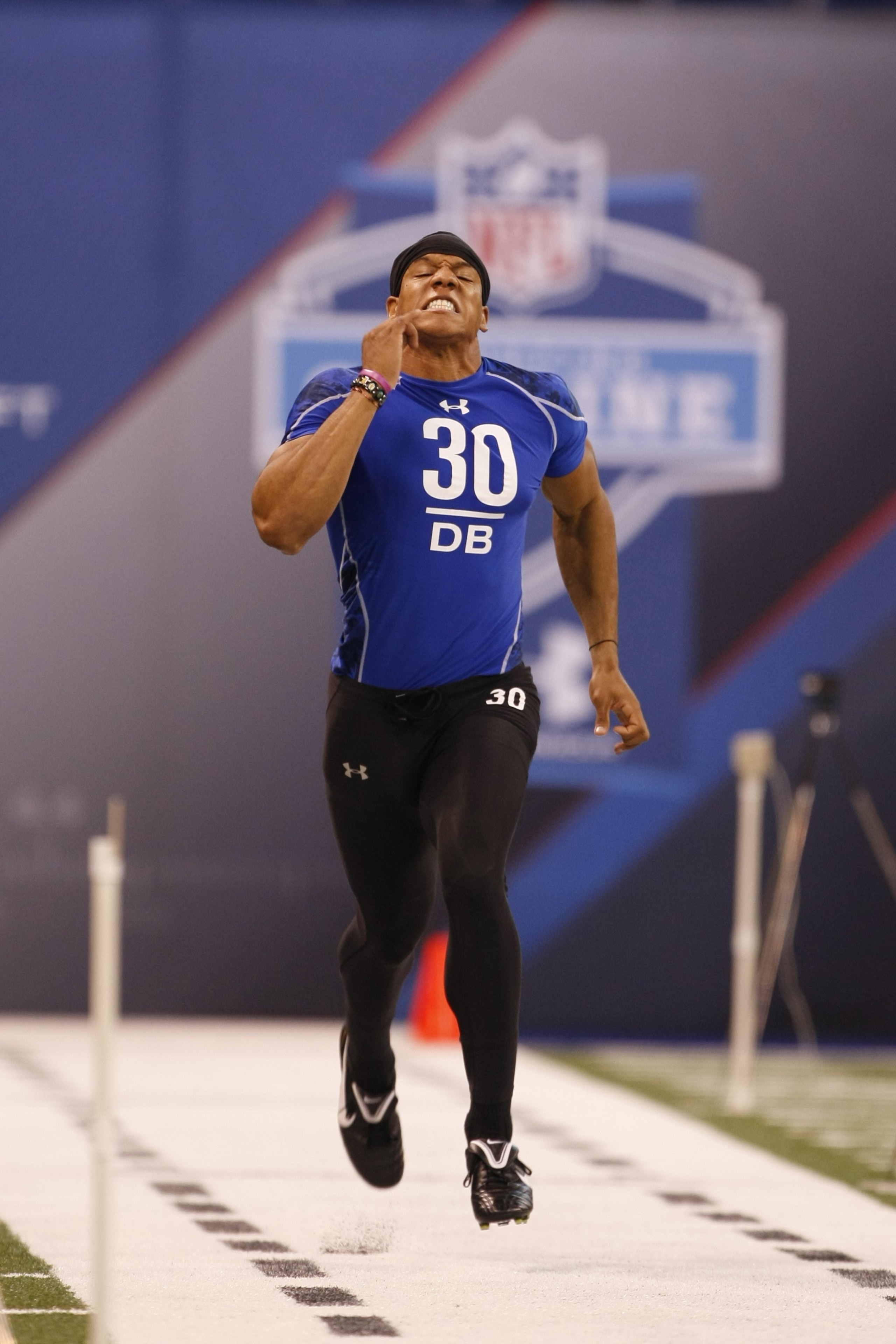 INDIANAPOLIS, IN - MARCH 2: Defensive back Taylor Mays of USC runs the 40 yard dash during the NFL Scouting Combine presented by Under Armour at Lucas Oil Stadium on March 2, 2010 in Indianapolis, Indiana. (Photo by Scott Boehm/Getty Images)