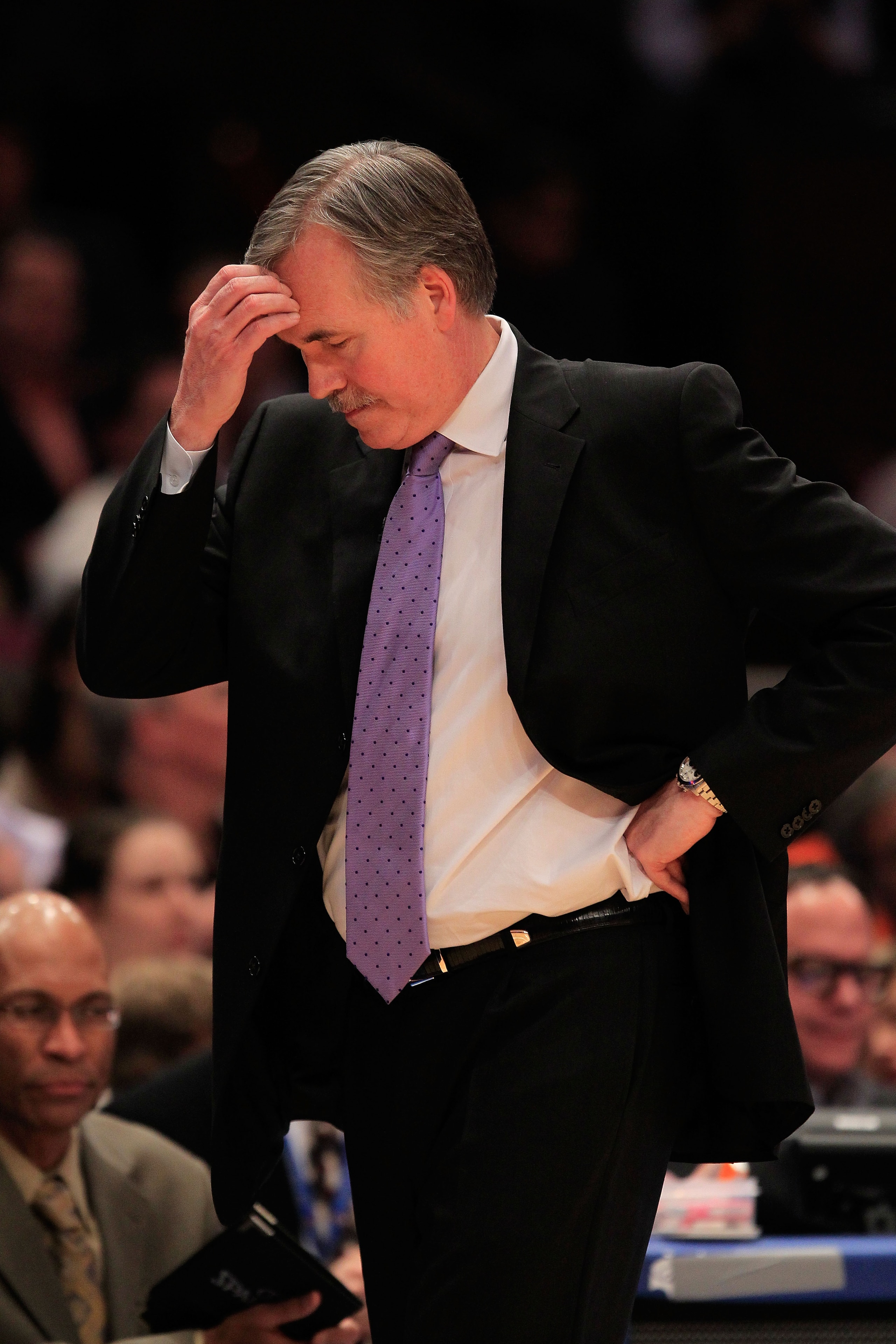 NEW YORK, NY - FEBRUARY 11:  Head coach Mike D'Antoni of the New York Knicks reacts during the game against the Los Angeles Lakers at Madison Square Garden on February 11, 2011 in New York City. NOTE TO USER: User expressly acknowledges and agrees that, b
