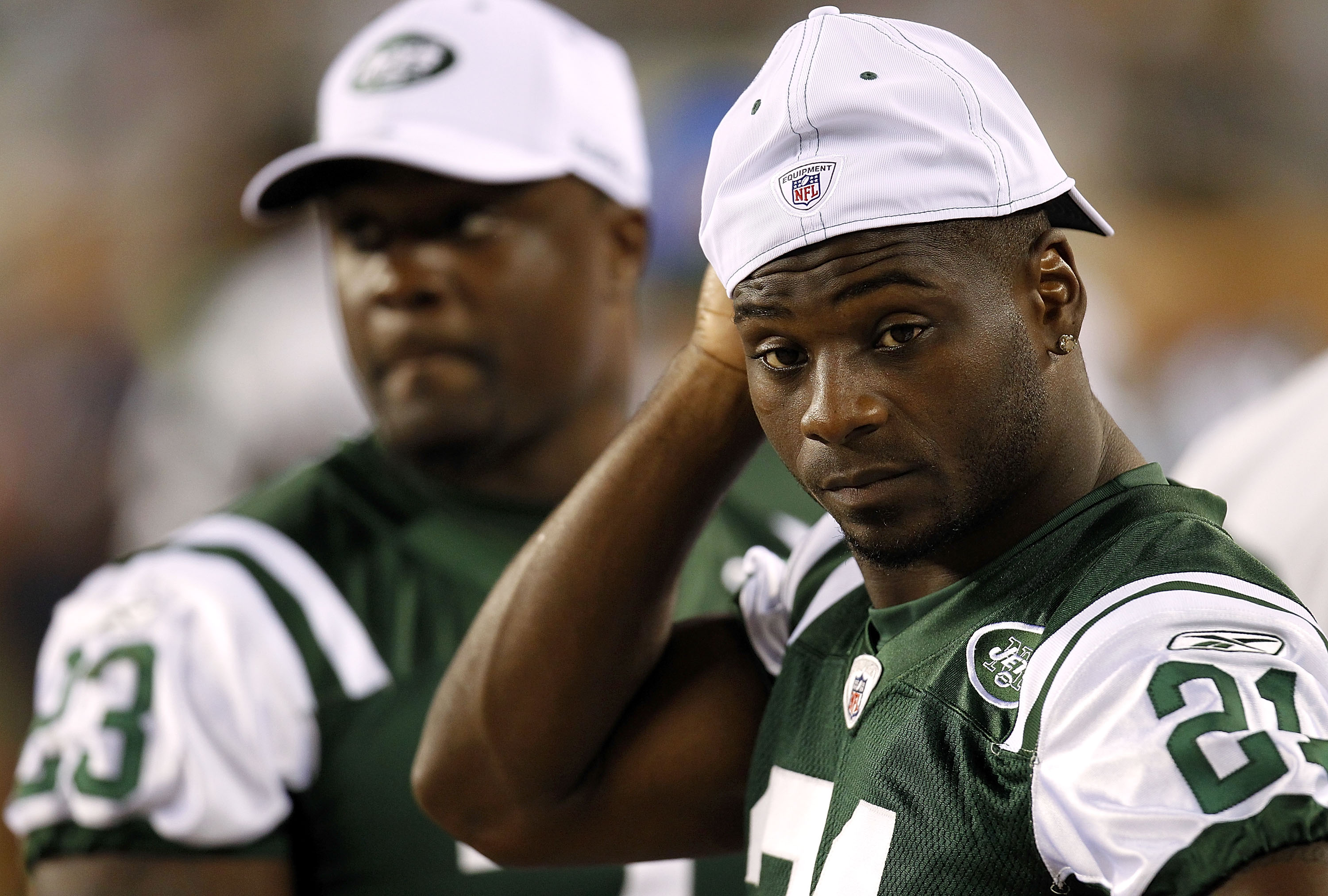 Jets Keeping Fingers Crossed With Risky LaDainian Tomlinson