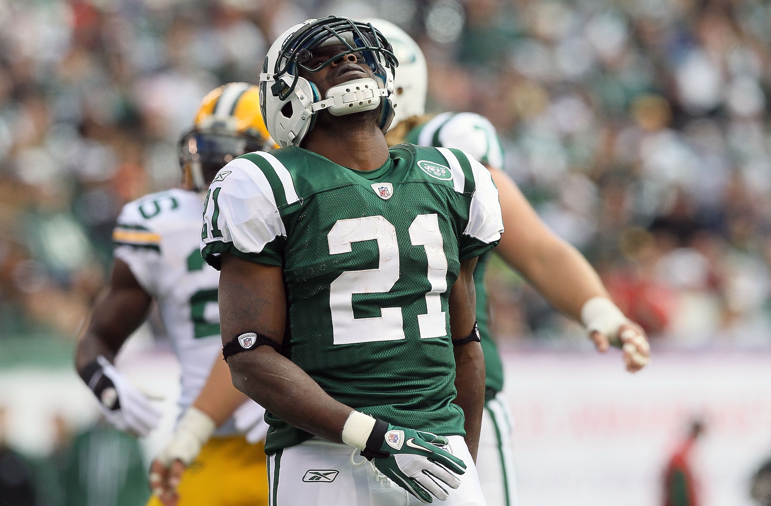 EAST RUTHERFORD, NJ - OCTOBER 31: LaDainian Tomlinson #21 of the New York Jets reacts after dropping a pass against the Green Bay Packers on October 31, 2010 at the New Meadowlands Stadium in East Rutherford, New Jersey. (Photo by Jim McIsaac/Getty Imag EAST RUTHERFORD, NJ - OCTOBER 31: LaDainian Tomlinson #21 of the New York Jets reacts after dropping a pass against the Green Bay Packers on October 31, 2010 at the New Meadowlands Stadium in East Rutherford, New Jersey. (Photo by Jim McIsaac/Getty Imag