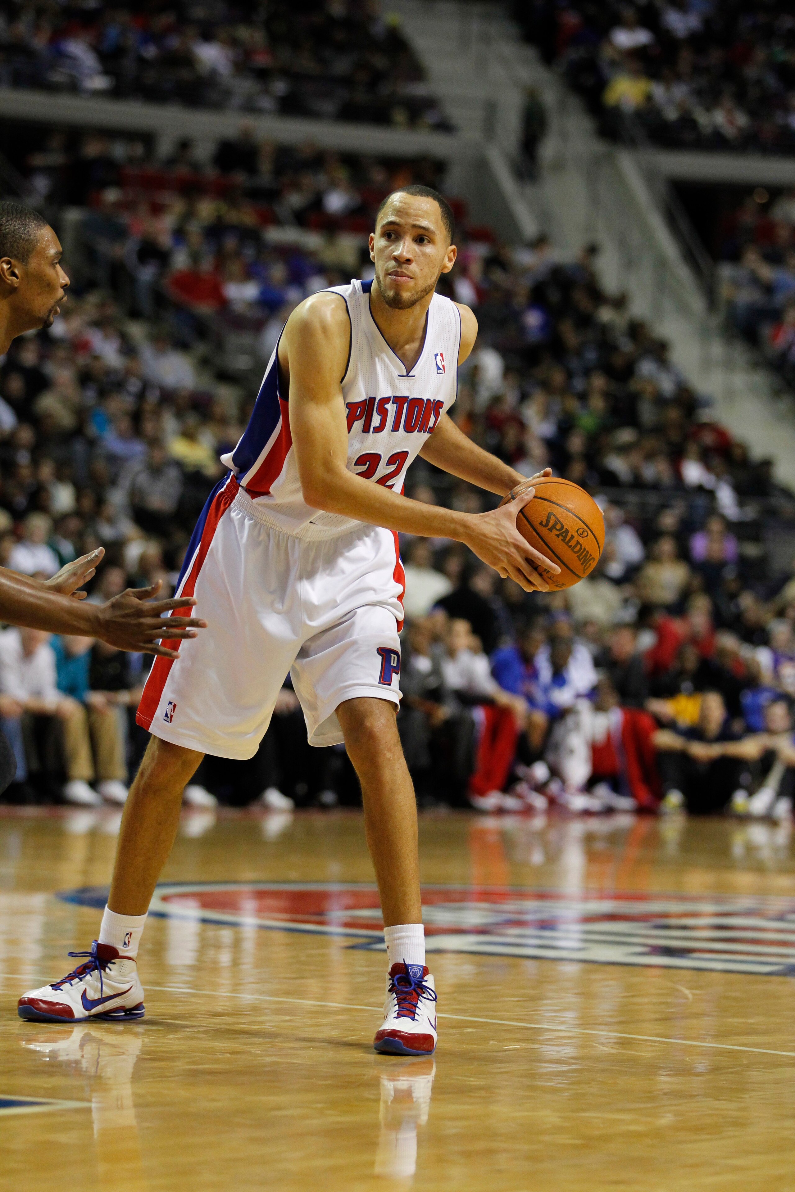 AUBURN HILLS, MI - FEBRUARY 11: Tayshaun Prince #22 of the Detroit Pistons llooks to pass while playing the Miami Heat at The Palace of Auburn Hills on February 11, 2011 in Auburn Hills, Michigan. Miami won the game 106-92. (Photo by Gregory Shamus/Gett AUBURN HILLS, MI - FEBRUARY 11: Tayshaun Prince #22 of the Detroit Pistons llooks to pass while playing the Miami Heat at The Palace of Auburn Hills on February 11, 2011 in Auburn Hills, Michigan. Miami won the game 106-92. (Photo by Gregory Shamus/Gett