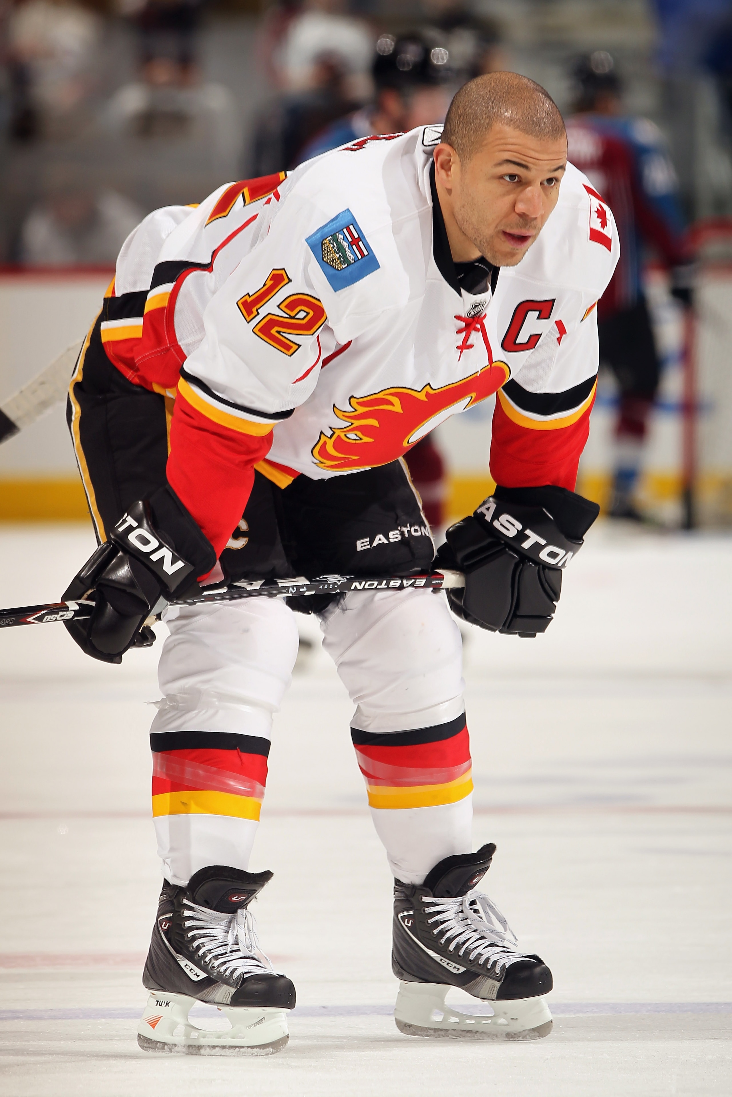 DENVER, CO - FEBRUARY 14:  Jerome Iginla #12 of the Calgary Flames warms up prior to facing the Colorado Avalanche at the Pepsi Center on February 14, 2011 in Denver, Colorado.  (Photo by Doug Pensinger/Getty Images)