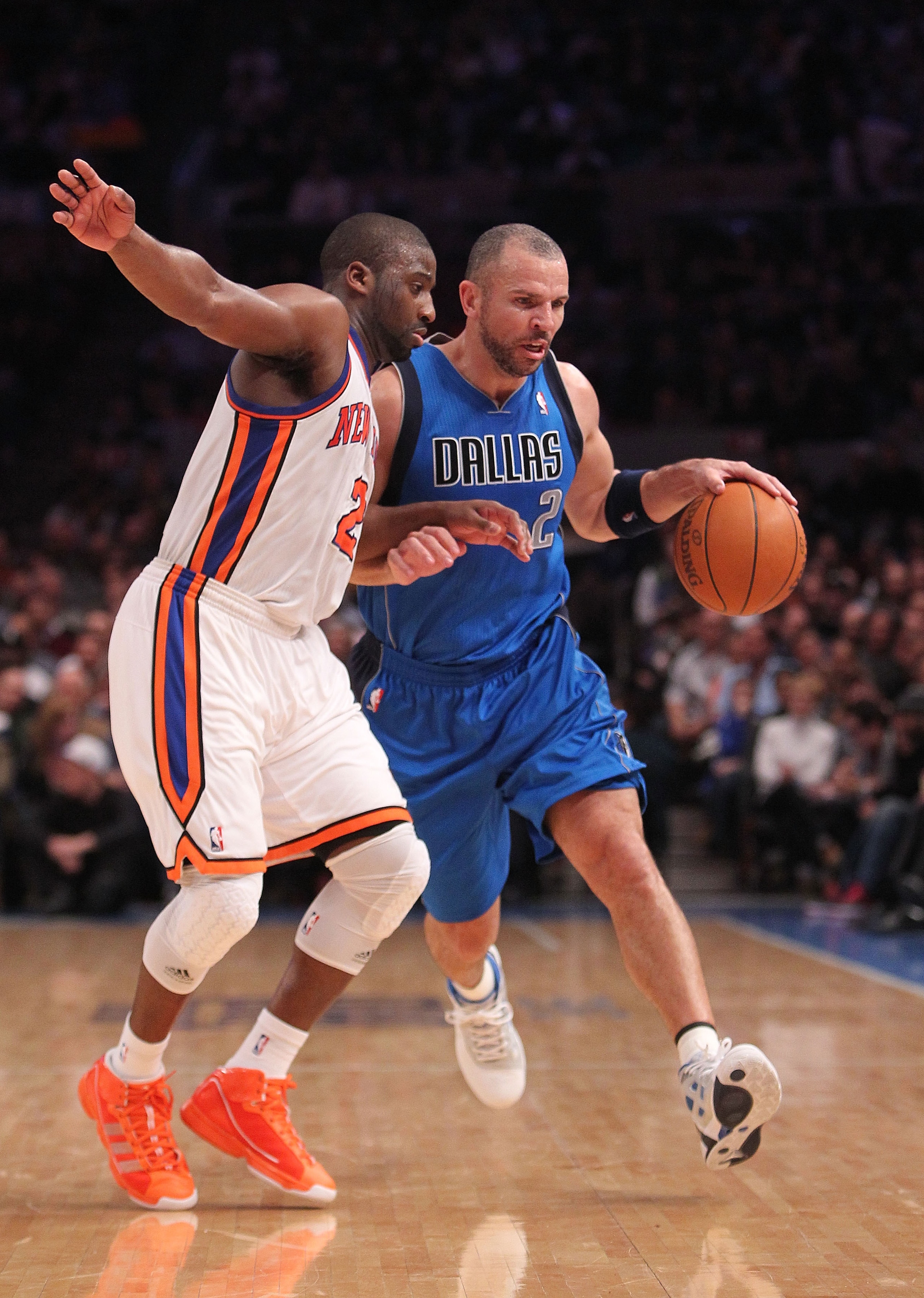 NEW YORK, NY - FEBRUARY 02:  Jason Kidd #2 of the Dallas Mavericks drives the ball against Raymond Felton #2 of the New York Knicks at Madison Square Garden on February 2, 2011 in New York City. NOTE TO USER: User expressly acknowledges and agrees that, b
