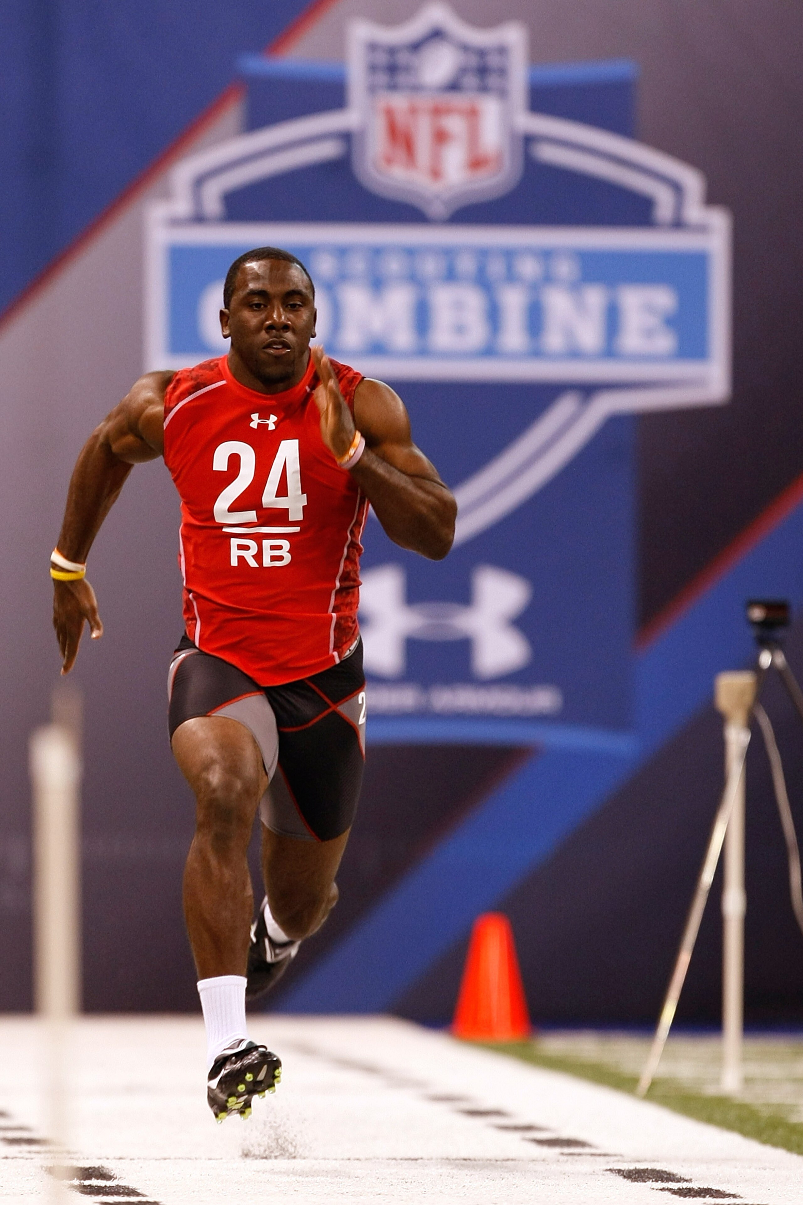 INDIANAPOLIS, IN - FEBRUARY 28: Running back C.J. Spiller of Clemson runs the 40 yard dash during the NFL Scouting Combine presented by Under Armour at Lucas Oil Stadium on February 28, 2010 in Indianapolis, Indiana. (Photo by Scott Boehm/Getty Images)