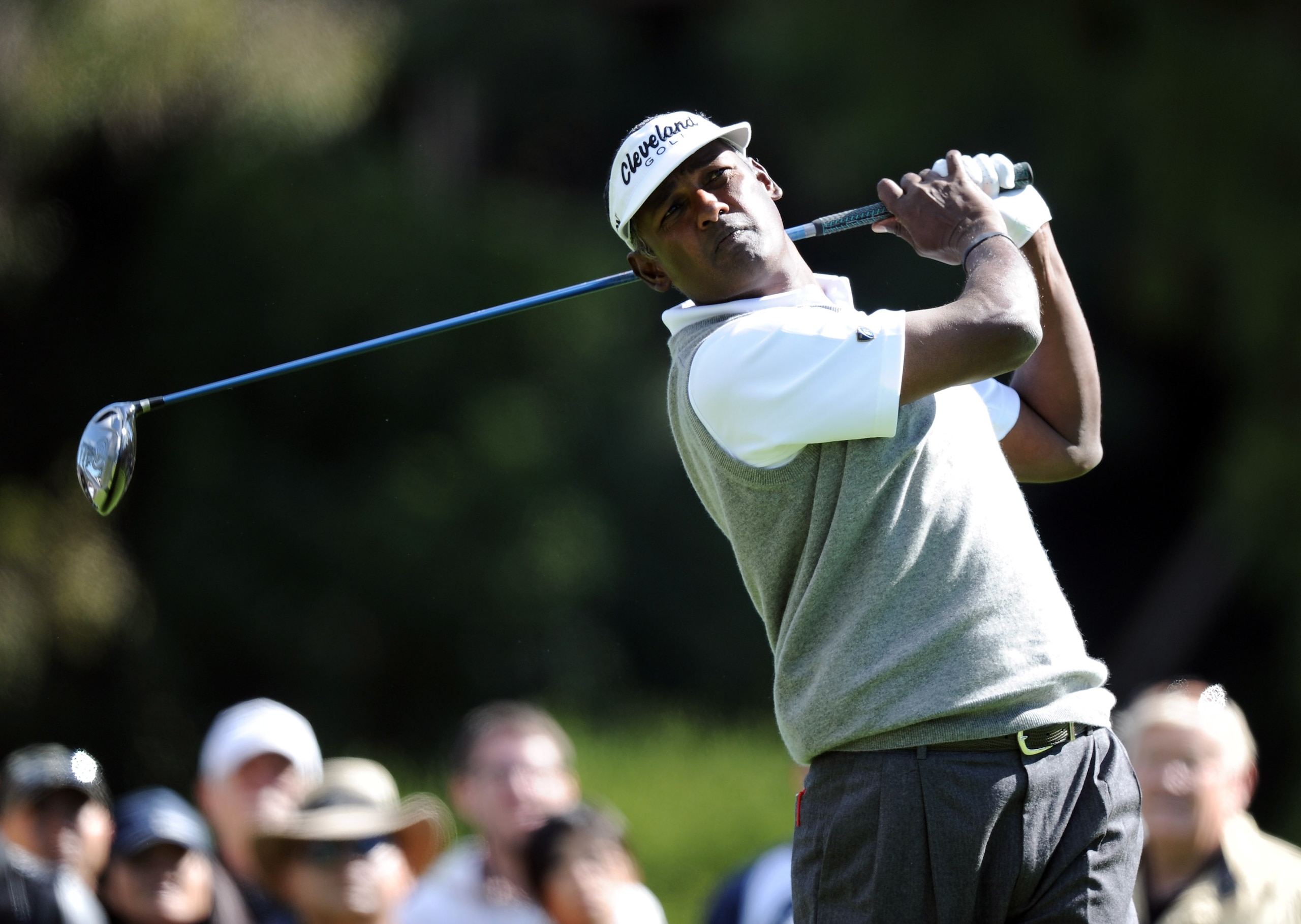 PACIFIC PALISADES, CA - FEBRUARY 20: Vijay Singh of Fiji hits a driver on the second tee during the fourth round of the Northern Trust Open at the Riviera Country Club on February 20, 2011 in Pacific Palisades, California. (Photo by Harry How/Getty Imag PACIFIC PALISADES, CA - FEBRUARY 20: Vijay Singh of Fiji hits a driver on the second tee during the fourth round of the Northern Trust Open at the Riviera Country Club on February 20, 2011 in Pacific Palisades, California. (Photo by Harry How/Getty Imag