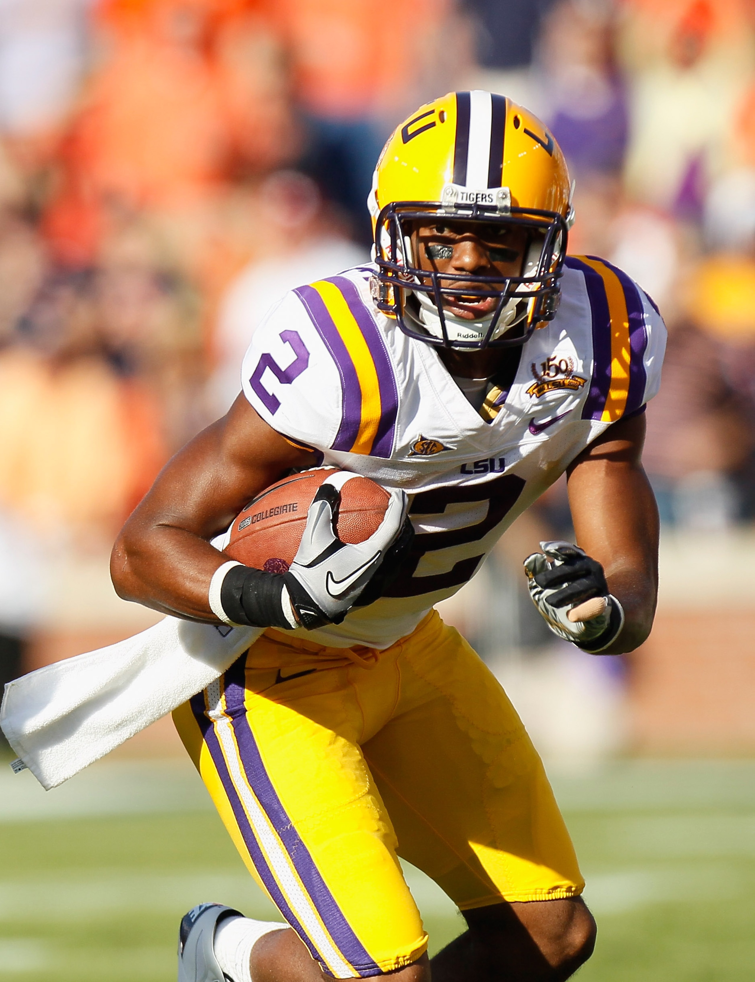 AUBURN, AL - OCTOBER 23:  Rueben Randle #2 of the LSU Tigers against the Auburn Tigers at Jordan-Hare Stadium on October 23, 2010 in Auburn, Alabama.  (Photo by Kevin C. Cox/Getty Images)