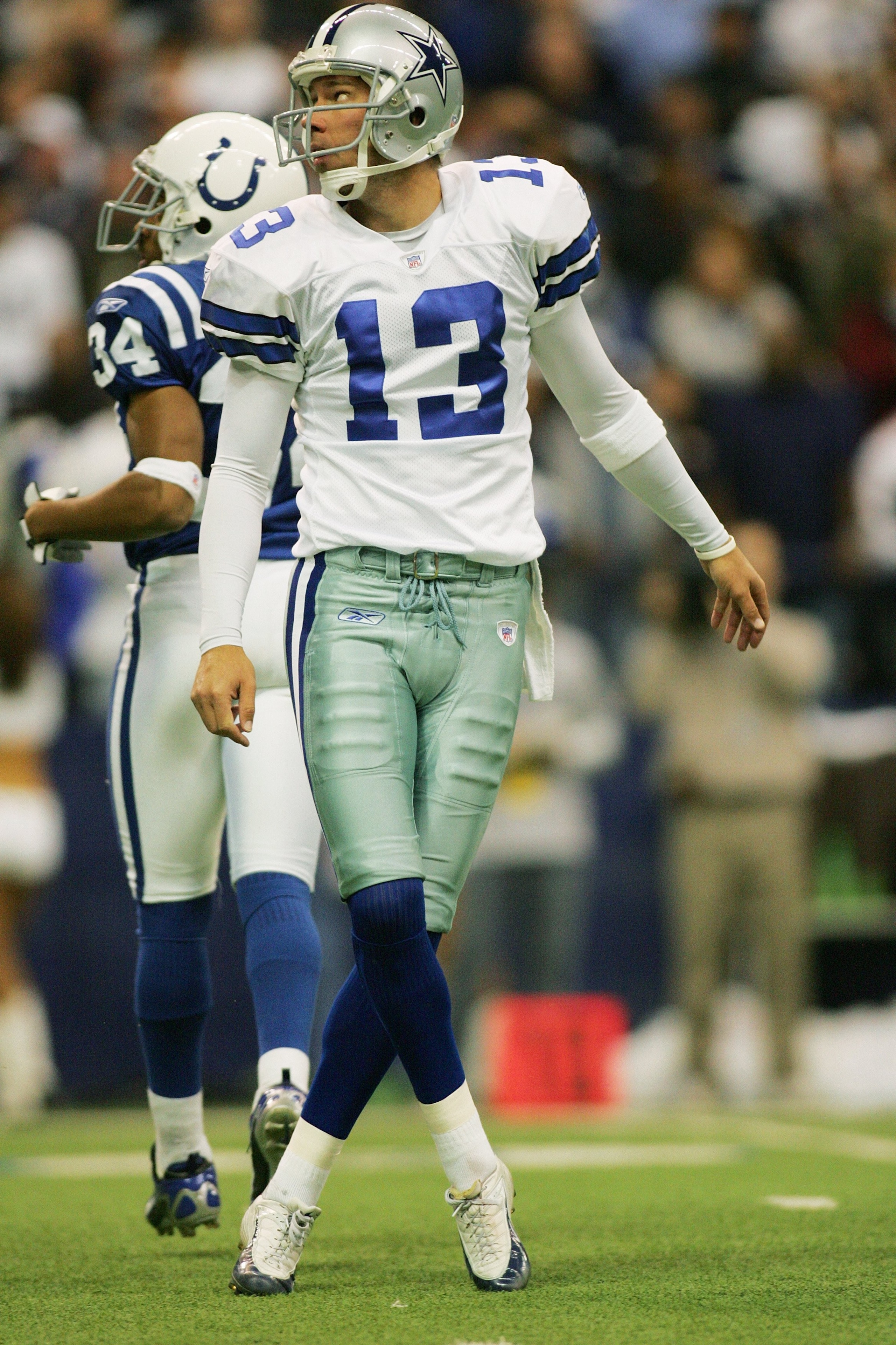 IRVING, TX - NOVEMBER 19:  Kicker Mike Vanderjagt #13 of the Dallas Cowboys watches his field goal attempt against the Indianapolis Colts at Texas Stadium on November 19, 2006 in Irving, Texas. The Cowboys defeated the Colts 21-14. (Photo by Ronald Martin