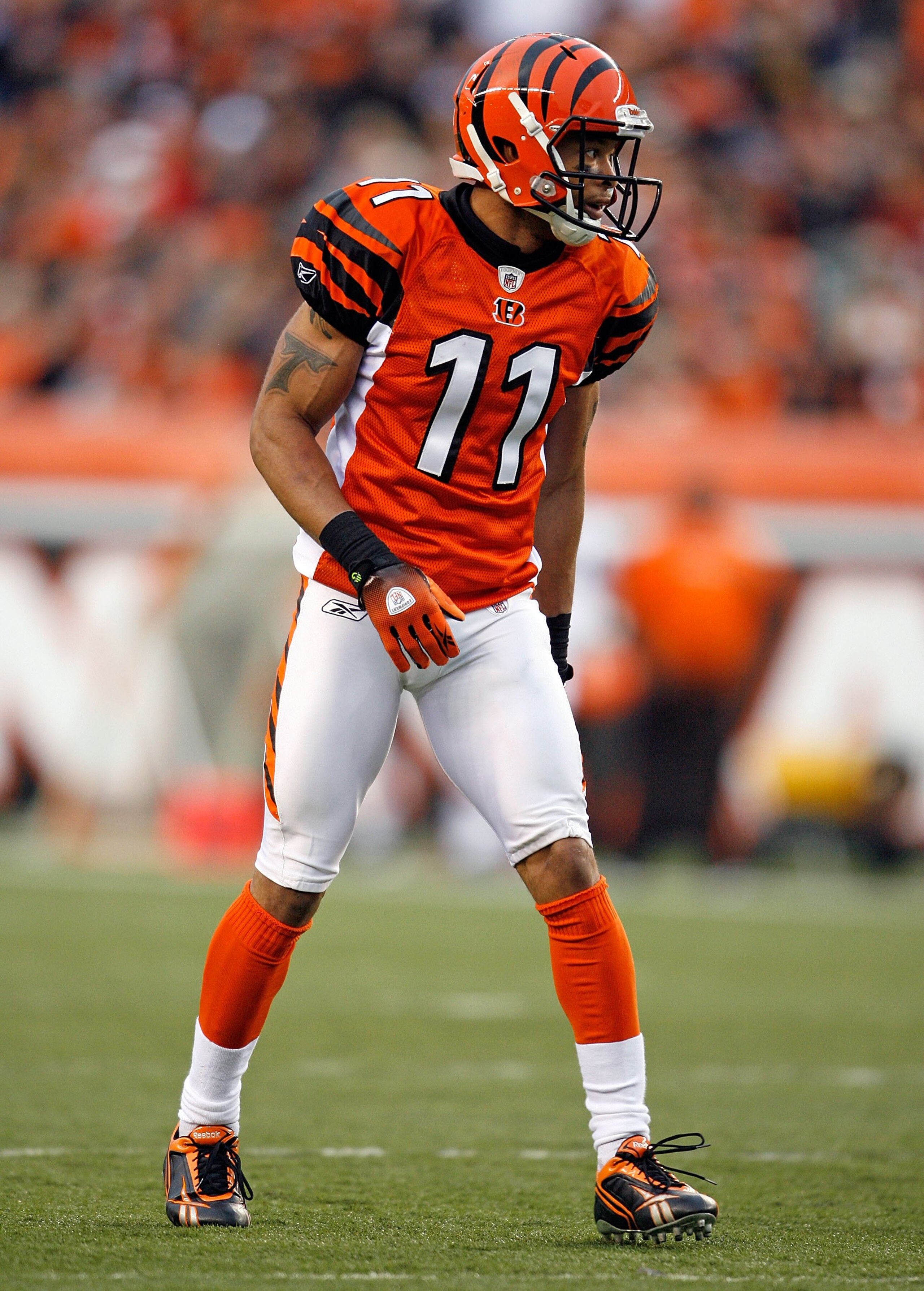 CINCINNATI - NOVEMBER 29:  Laveranues Coles #11 of the Cincinnati Bengals lines up during the NFL game against the Cleveland Browns at Paul Brown Stadium on November 29, 2009 in Cincinnati, Ohio.  (Photo by Andy Lyons/Getty Images)