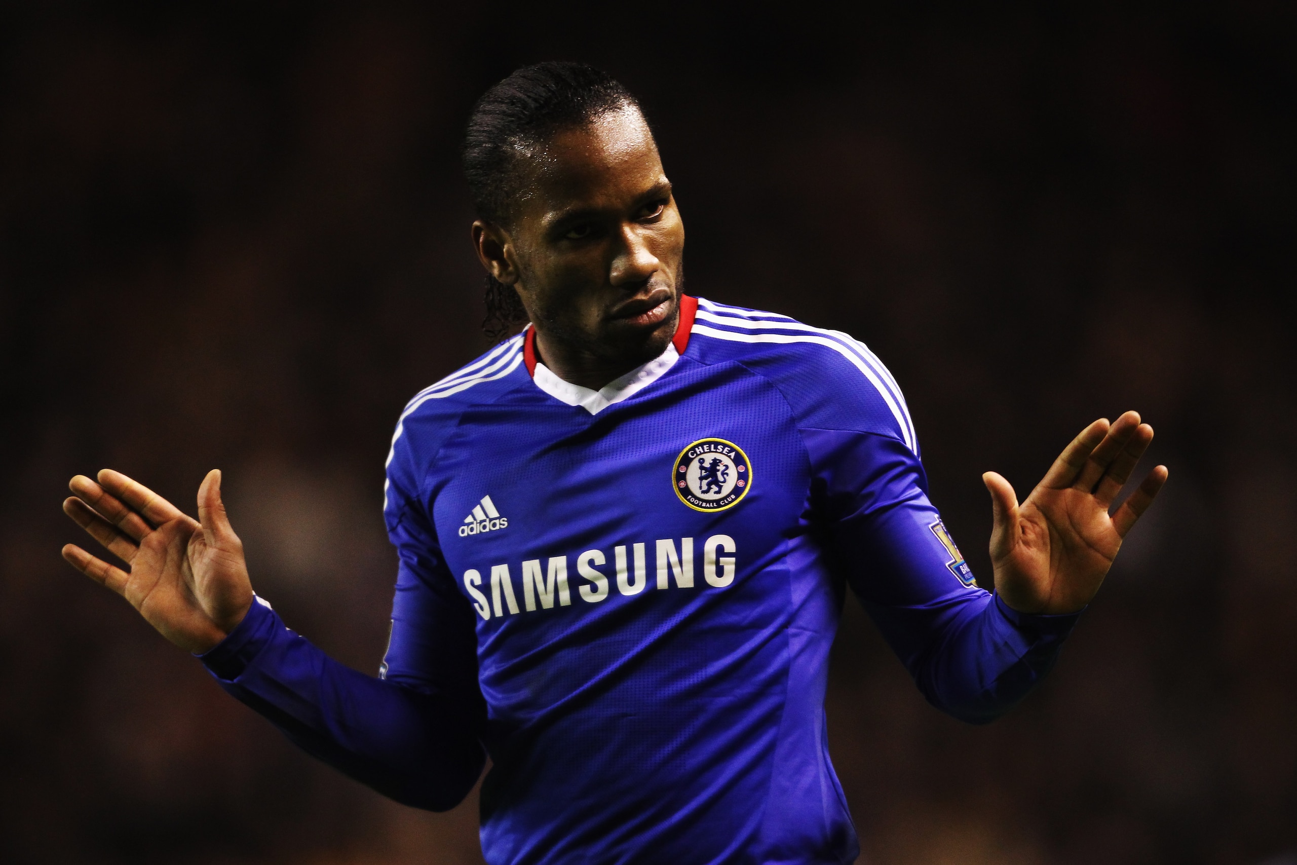 WOLVERHAMPTON, UNITED KINGDOM - JANUARY 05: Didier Drogba of Chelsea reacts during the Barclays Premier League match between Wolverhampton Wanderers and Chelsea at Molineux on January 5, 2011 in Wolverhampton, England. (Photo by Scott Heavey/Getty Image WOLVERHAMPTON, UNITED KINGDOM - JANUARY 05: Didier Drogba of Chelsea reacts during the Barclays Premier League match between Wolverhampton Wanderers and Chelsea at Molineux on January 5, 2011 in Wolverhampton, England. (Photo by Scott Heavey/Getty Image
