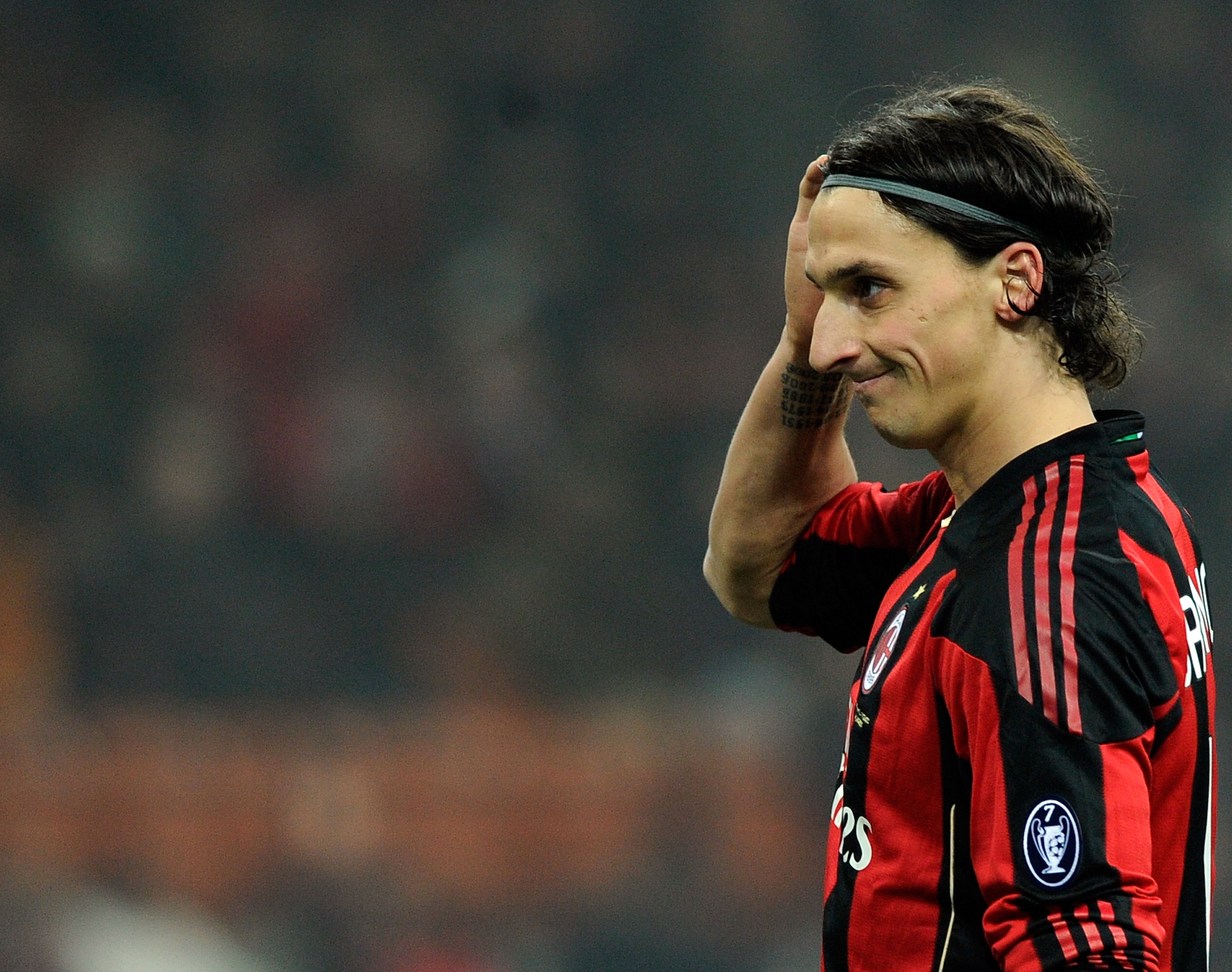 MILAN, ITALY - FEBRUARY 01: Zlatan Ibrahimovic of AC Milan during the Serie A match between AC Milan and SS Lazio at Stadio Giuseppe Meazza on February 1, 2011 in Milan, Italy. (Photo by Claudio Villa/Getty Images) MILAN, ITALY - FEBRUARY 01: Zlatan Ibrahimovic of AC Milan during the Serie A match between AC Milan and SS Lazio at Stadio Giuseppe Meazza on February 1, 2011 in Milan, Italy. (Photo by Claudio Villa/Getty Images)