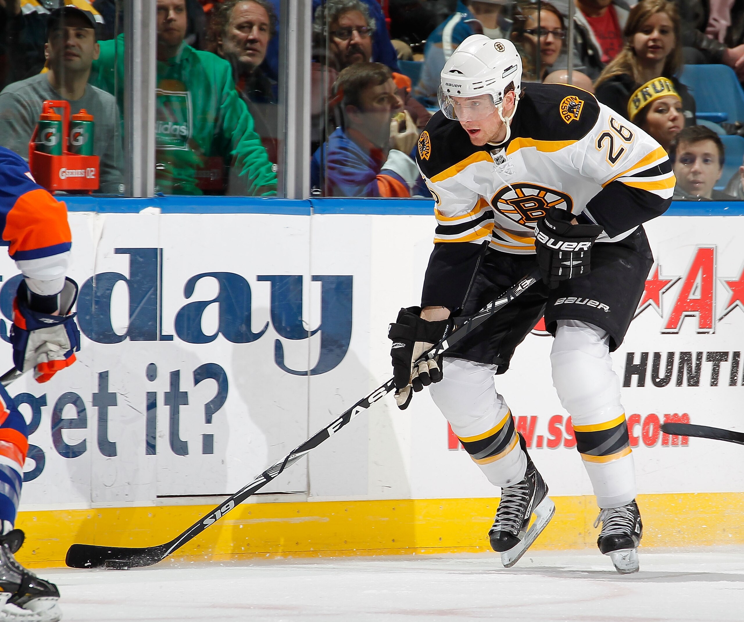 UNIONDALE, NY - FEBRUARY 17: Blake Wheeler #26 of the Boston Bruins skates during an NHL hockey game against the New York Islanders at the Nassau Coliseum on February 17, 2011 in Uniondale, New York. (Photo by Paul Bereswill/Getty Images) UNIONDALE, NY - FEBRUARY 17: Blake Wheeler #26 of the Boston Bruins skates during an NHL hockey game against the New York Islanders at the Nassau Coliseum on February 17, 2011 in Uniondale, New York. (Photo by Paul Bereswill/Getty Images)