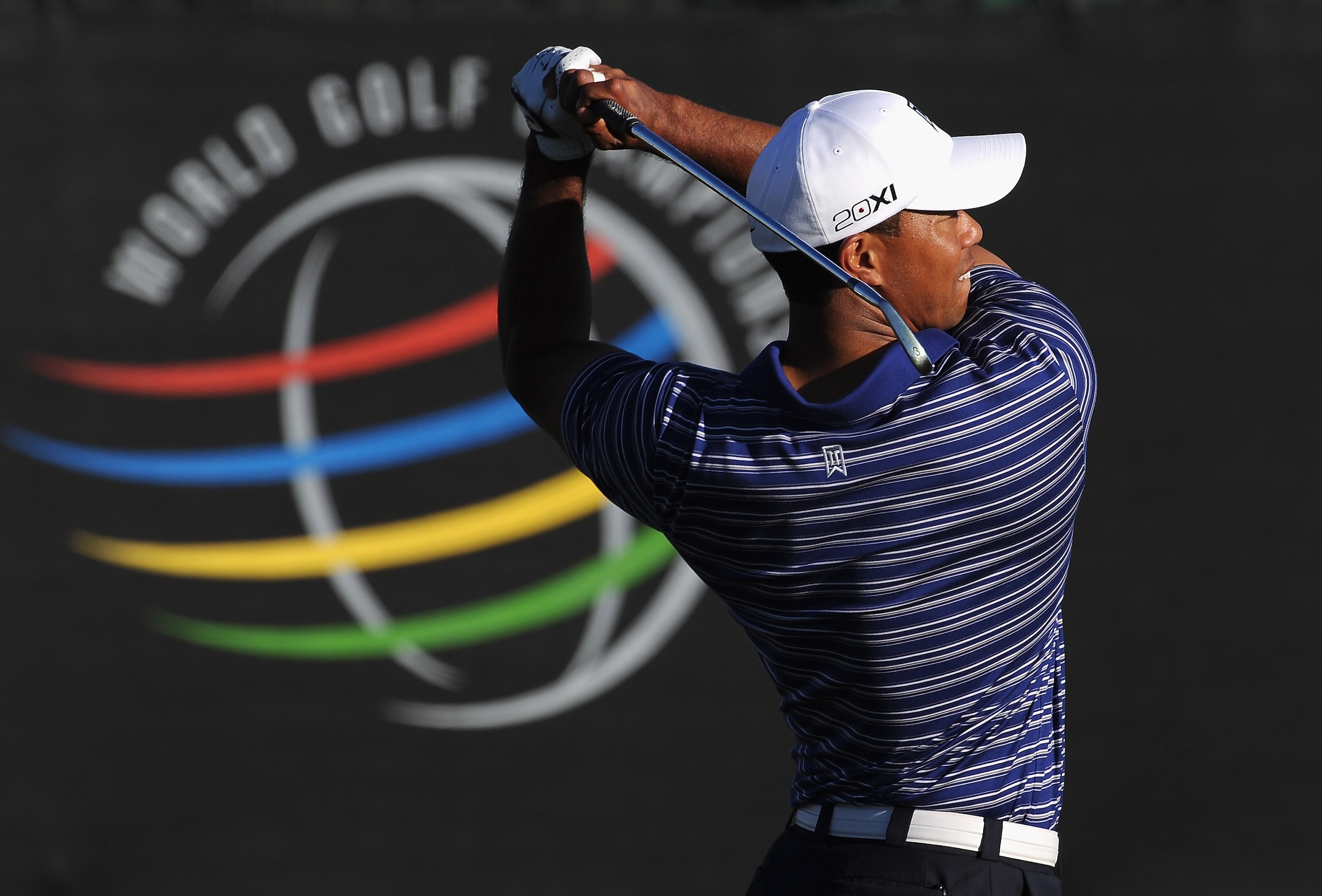 MARANA, AZ - FEBRUARY 22: Tiger Woods hits a shot during practice prior to the start of the World Golf Championships-Accenture Match Play Championship held at The Ritz-Carlton Golf Club, Dove Mountain on February 22, 2011 in Marana, Arizona. (Photo by S MARANA, AZ - FEBRUARY 22: Tiger Woods hits a shot during practice prior to the start of the World Golf Championships-Accenture Match Play Championship held at The Ritz-Carlton Golf Club, Dove Mountain on February 22, 2011 in Marana, Arizona. (Photo by S