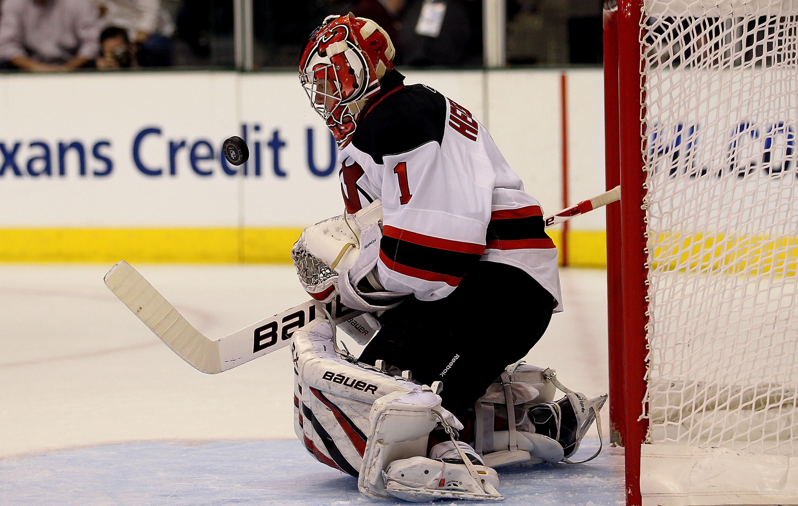 DALLAS, TX - FEBRUARY 22:  Goaltender Johan Hedberg #1 of the New Jersey Devils makes a save against the Dallas Stars at American Airlines Center on February 22, 2011 in Dallas, Texas.  (Photo by Ronald Martinez/Getty Images)