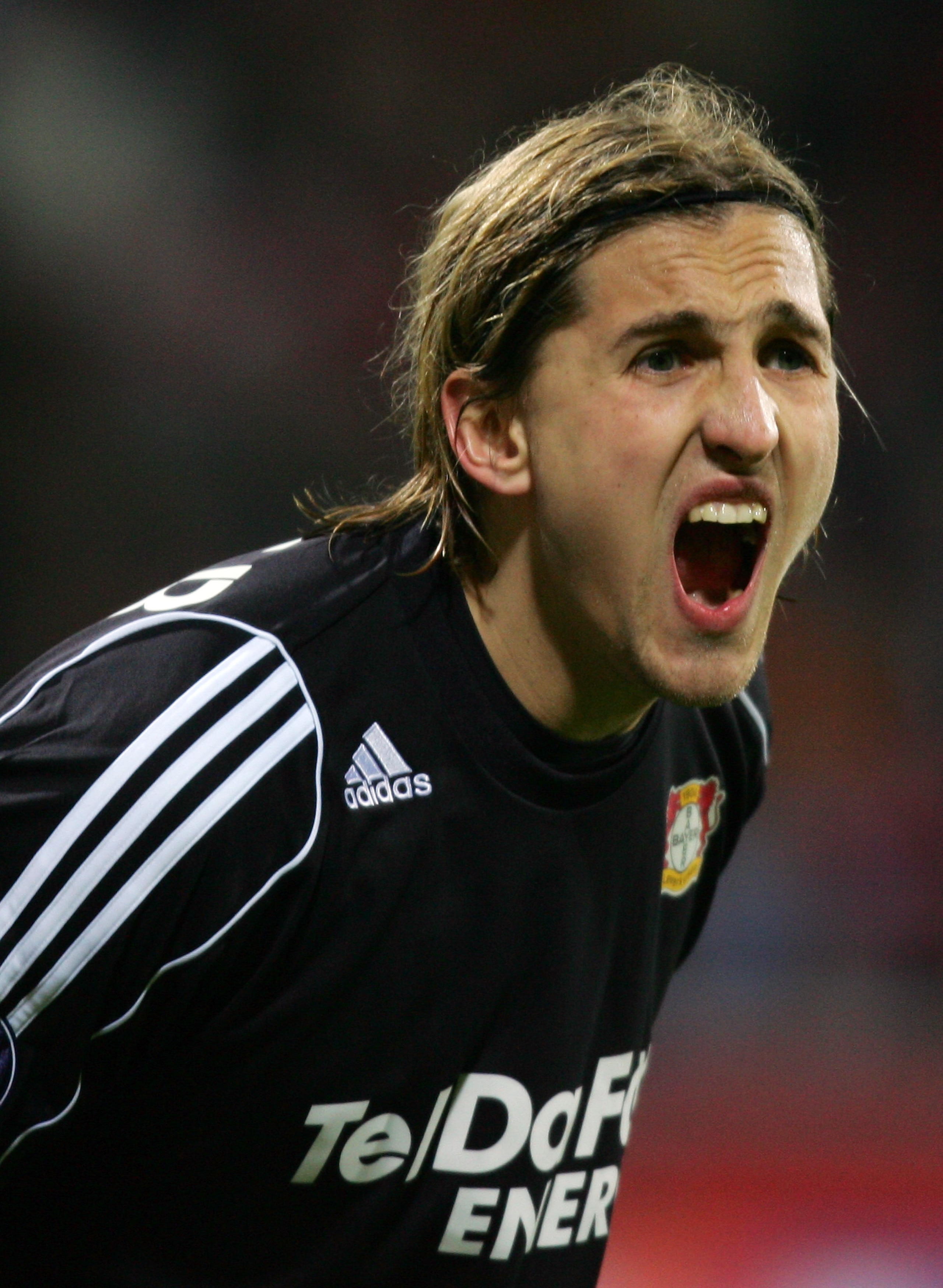 LEVERKUSEN, GERMANY - MARCH 06:  Rene Adler of Leverkusen gestures during the UEFA  League Round of 16, first leg match between Bayer Leverkusen and Hamburger SV at the bayArena on March 6, 2008 in Leverkusen, Germany. The match ends 1-0.  (Photo by Patri