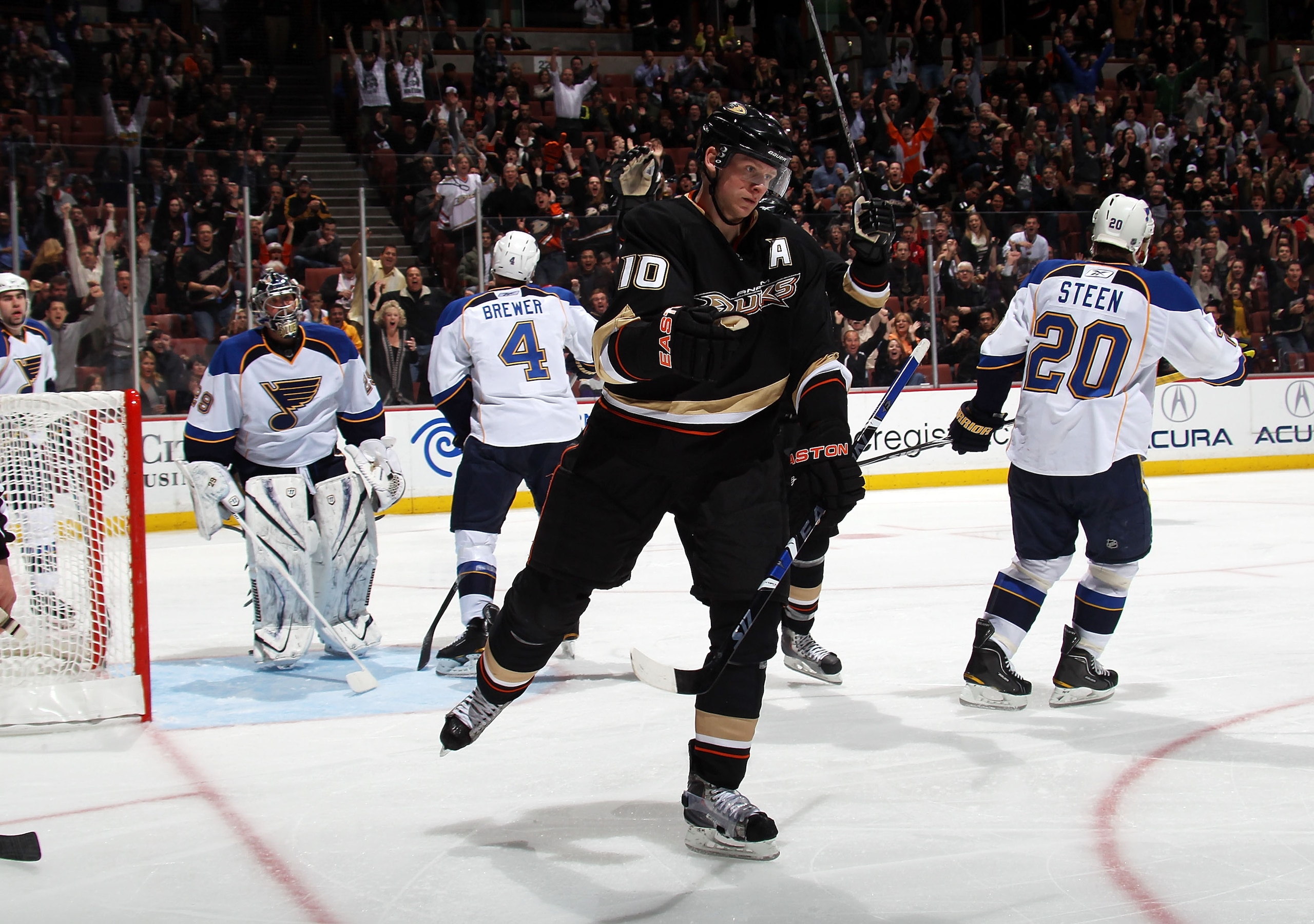 ANAHEIM, CA - JANUARY 12: Corey Perry #10 of the Anaheim Ducks scores at 6:17 of the third period against the St. Louis Blues at the Honda Center on January 12, 2011 in Anaheim, California. The Ducks defeated the Blues 7-4. (Photo by Bruce Bennett/Getty I ANAHEIM, CA - JANUARY 12: Corey Perry #10 of the Anaheim Ducks scores at 6:17 of the third period against the St. Louis Blues at the Honda Center on January 12, 2011 in Anaheim, California. The Ducks defeated the Blues 7-4. (Photo by Bruce Bennett/Getty I