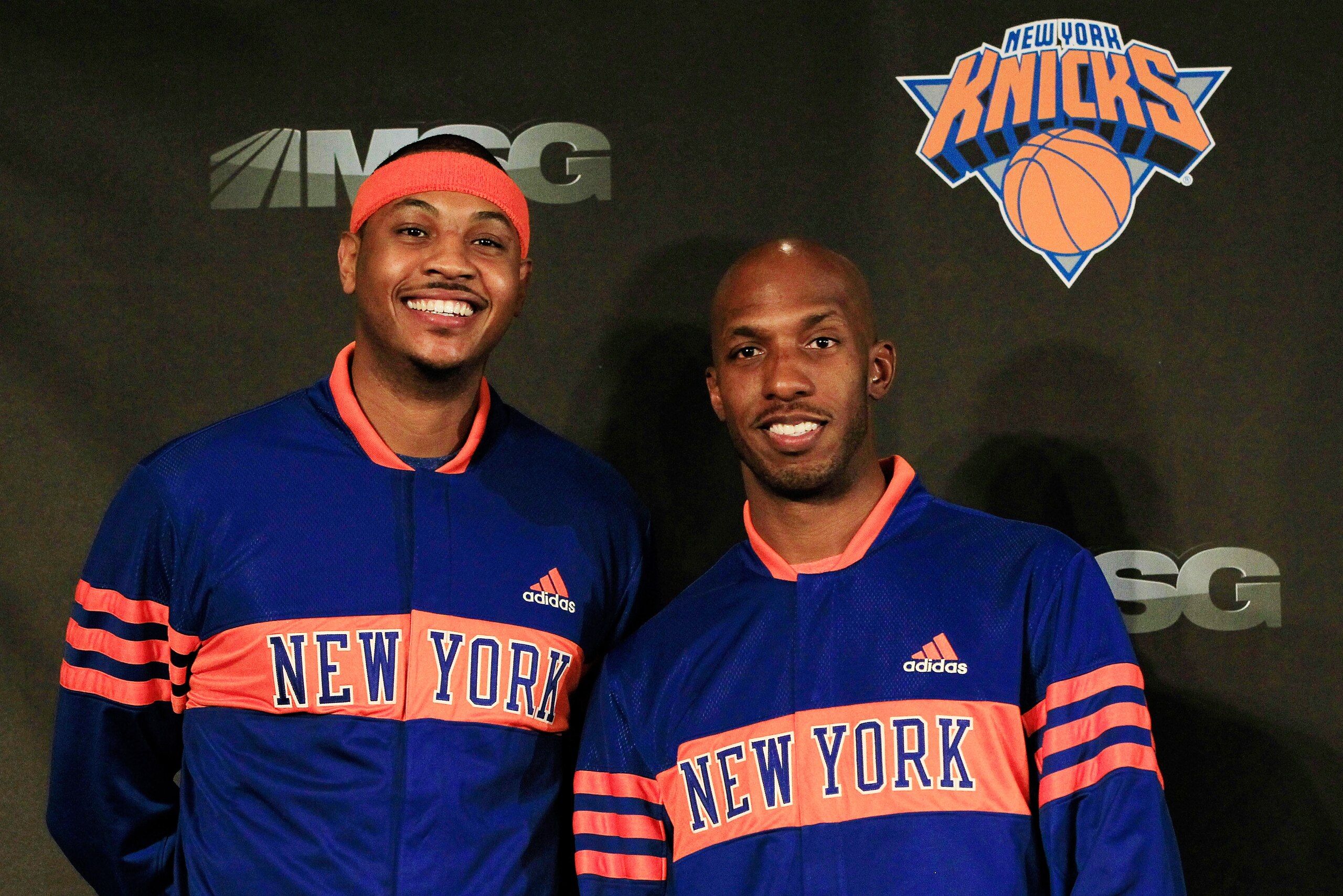 NEW YORK, NY - FEBRUARY 23:  New York Knicks new players (L) Carmelo Anthony and Chauncy Billups are introduced to the media at a press conference at Madison Square Garden on February 23, 2011 in New York City. NOTE TO USER: User expressly acknowledges an