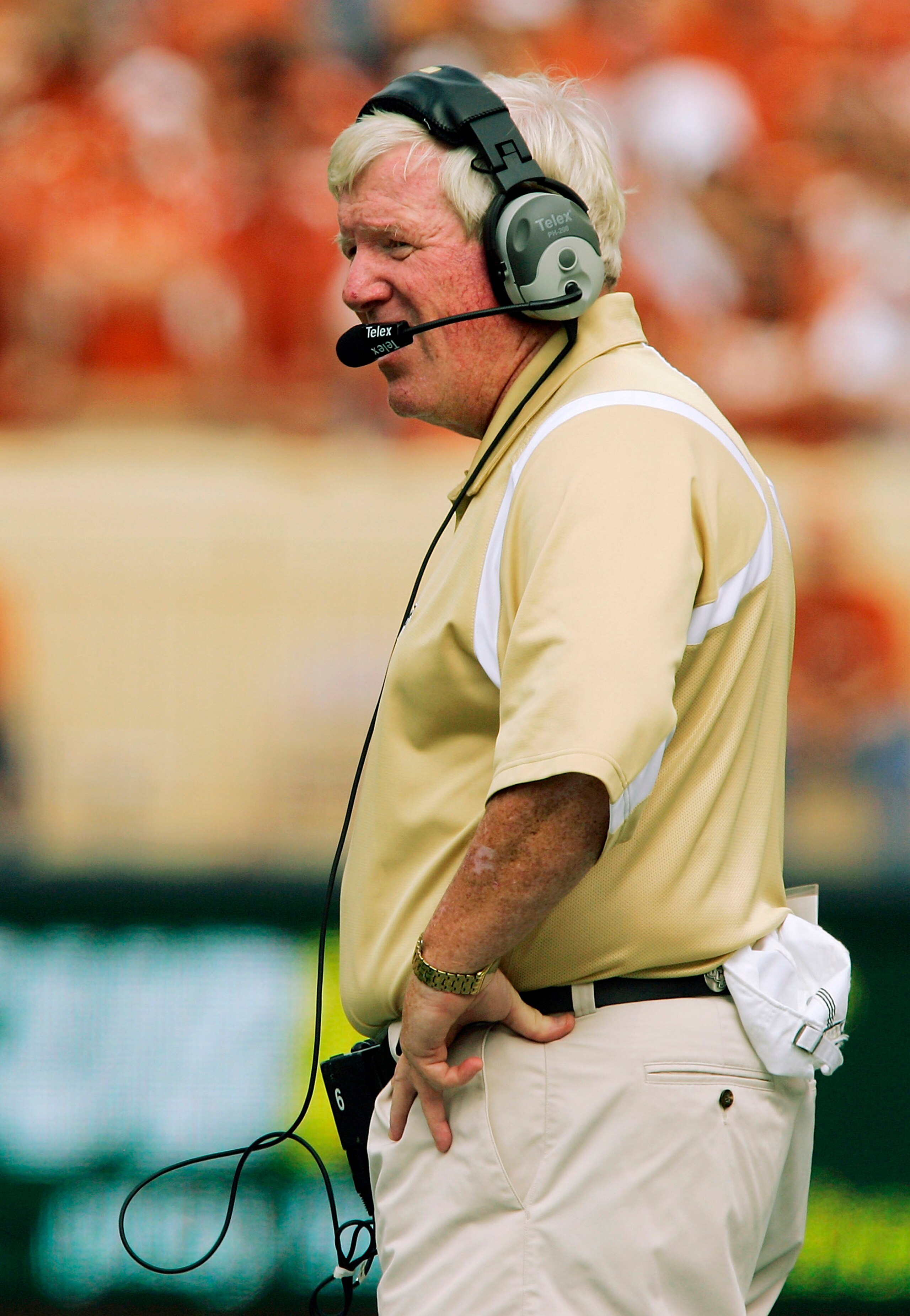 AUSTIN, TX - NOVEMBER 07: Head coach George O'Leary of the UCF Knights watches his team struggle against the Texas Longhorns on November 7, 2009 at Darrell K Royal - Texas Memorial Stadium in Austin, Texas. Texas won 35-3. (Photo by Brian Bahr/Getty Im AUSTIN, TX - NOVEMBER 07: Head coach George O'Leary of the UCF Knights watches his team struggle against the Texas Longhorns on November 7, 2009 at Darrell K Royal - Texas Memorial Stadium in Austin, Texas. Texas won 35-3. (Photo by Brian Bahr/Getty Im