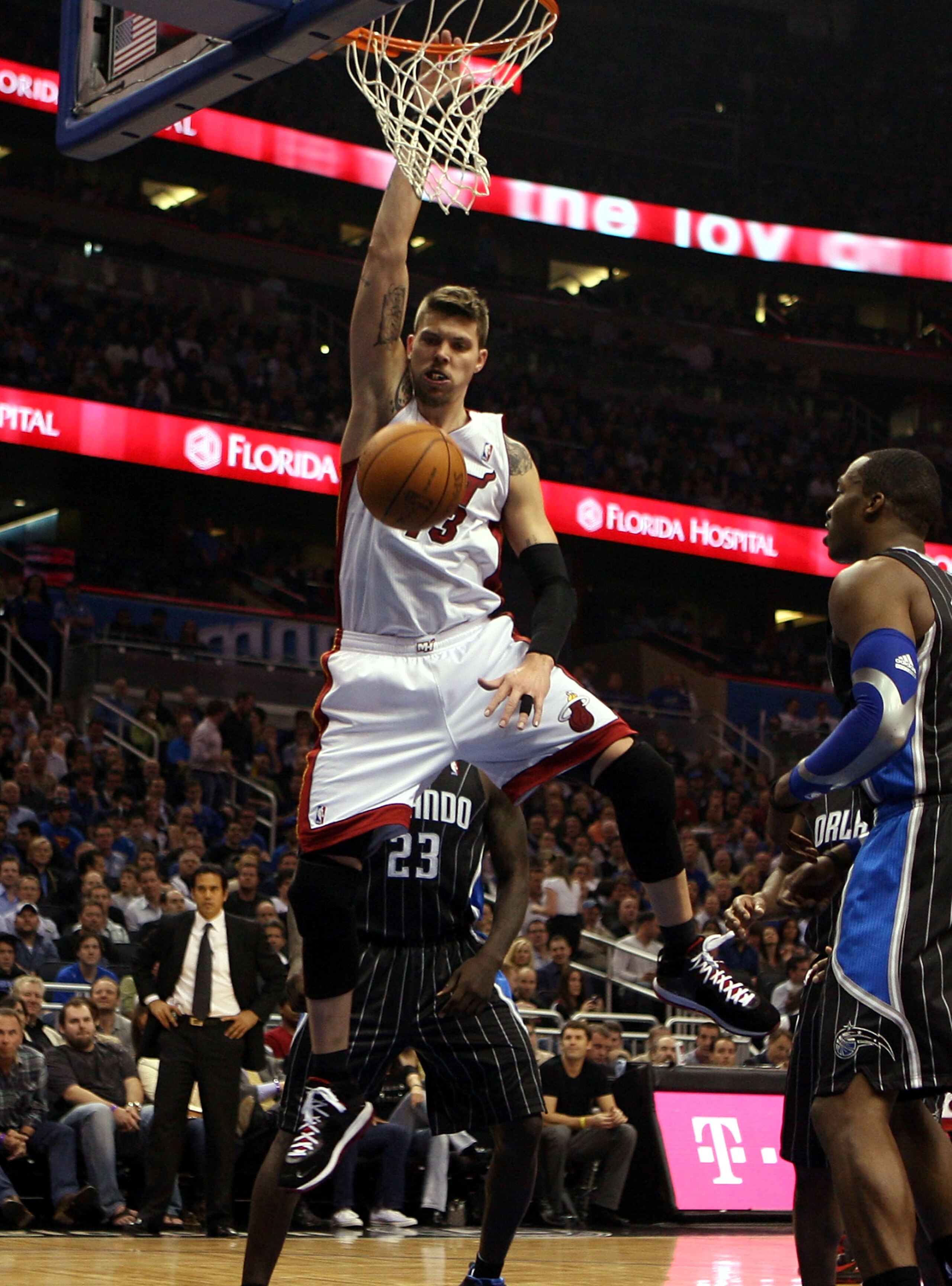 ORLANDO, FL - FEBRUARY 03:  Forward Mike Miller #13 of the Miami Heat dunks against the Orlando Magic at Amway Arena on February 3, 2011 in Orlando, Florida. NOTE TO USER: User expressly acknowledges and agrees that, by downloading and or using this photo