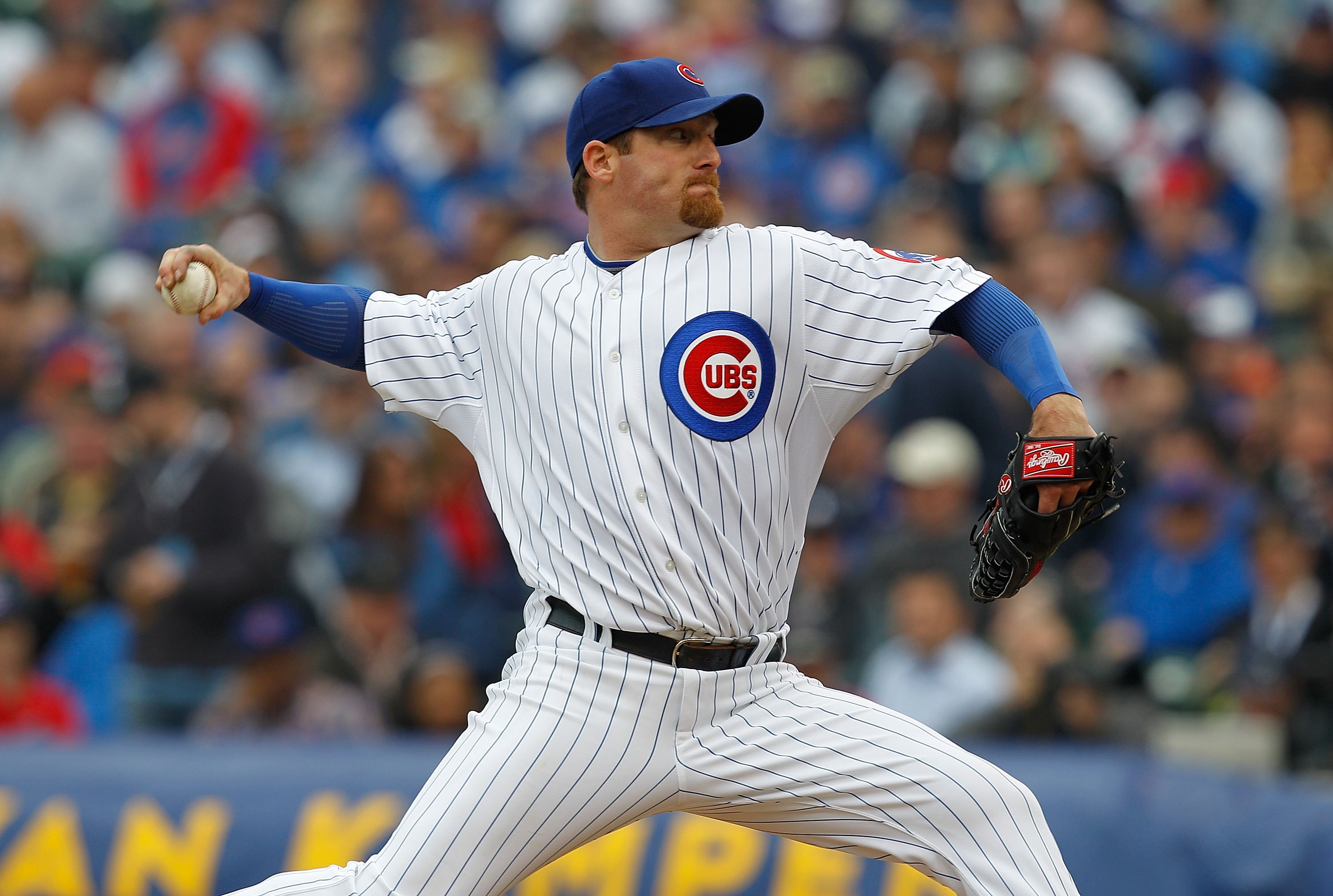 Former Cubs Geovany Soto & Aramis Ramírez Return to Wrigley Field, Throw  First Pitch While Mic'd Up 