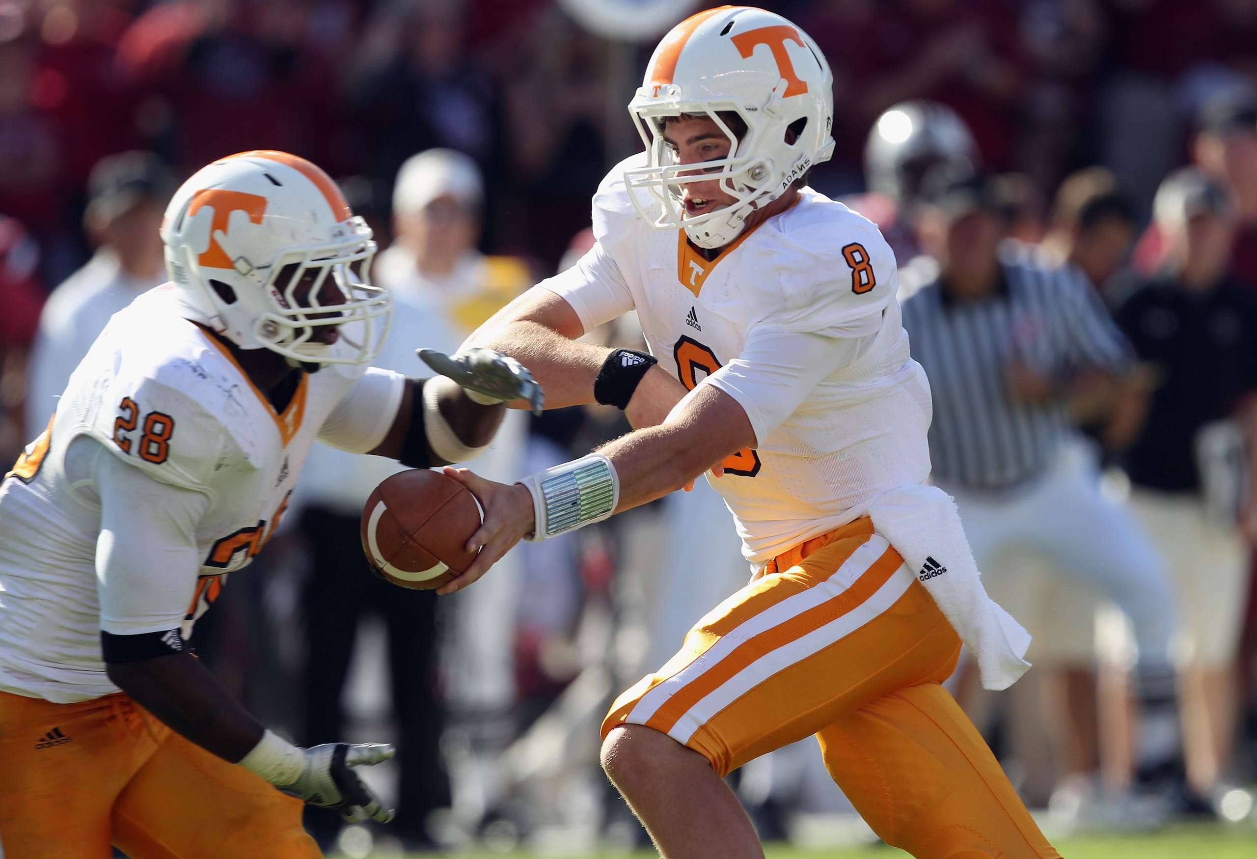 COLUMBIA, SC - OCTOBER 30:  Tyler Bray #8 of the Tennessee Volunteers against the South Carolina Gamecocks during their game at Williams-Brice Stadium on October 30, 2010 in Columbia, South Carolina.  (Photo by Streeter Lecka/Getty Images)