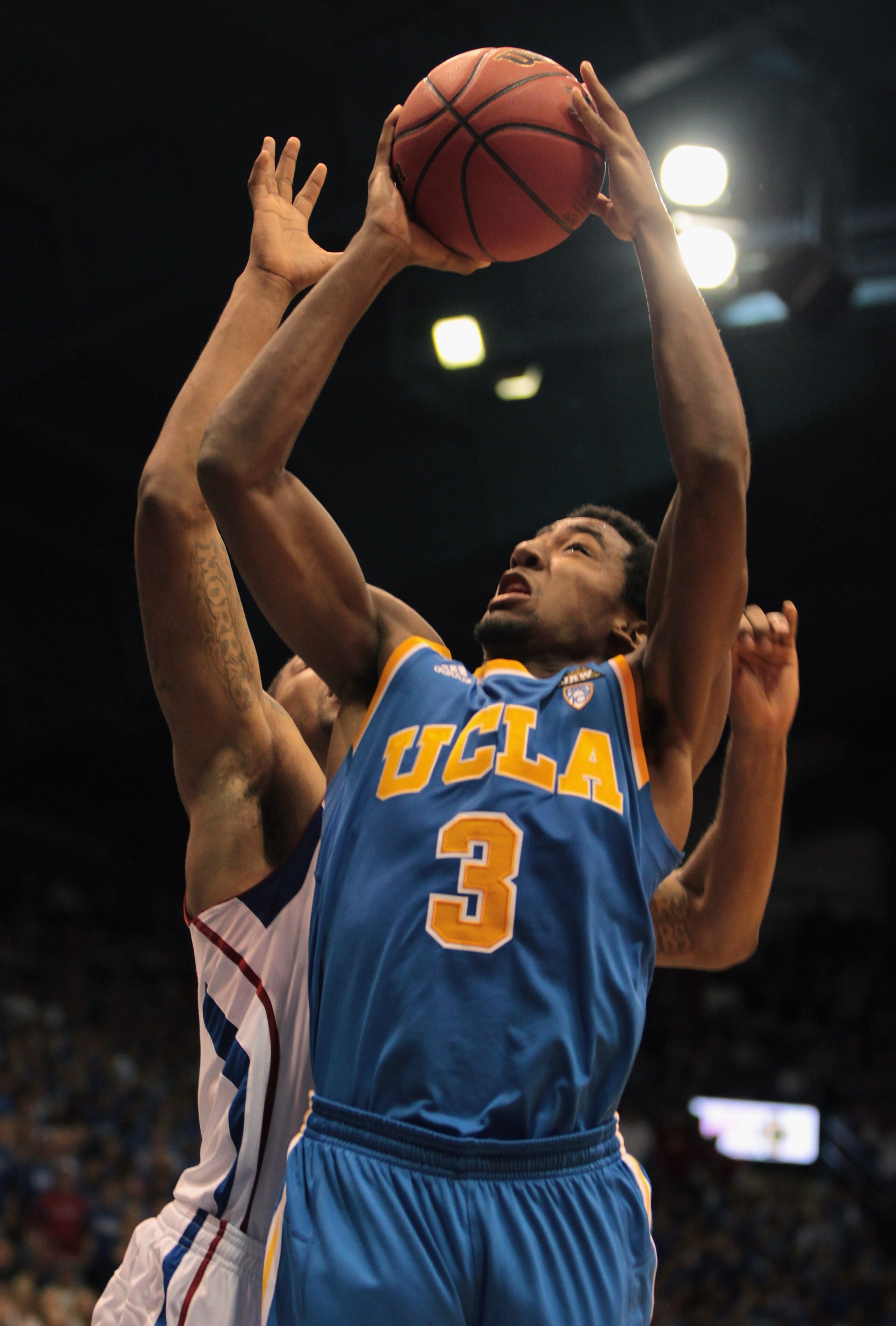 LAWRENCE, KS - DECEMBER 02:  Malcolm Lee #3 of the UCLA Bruins in action during the game against the Kansas Jayhawks on December 2, 2010 at Allen Fieldhouse in Lawrence, Kansas.  (Photo by Jamie Squire/Getty Images)