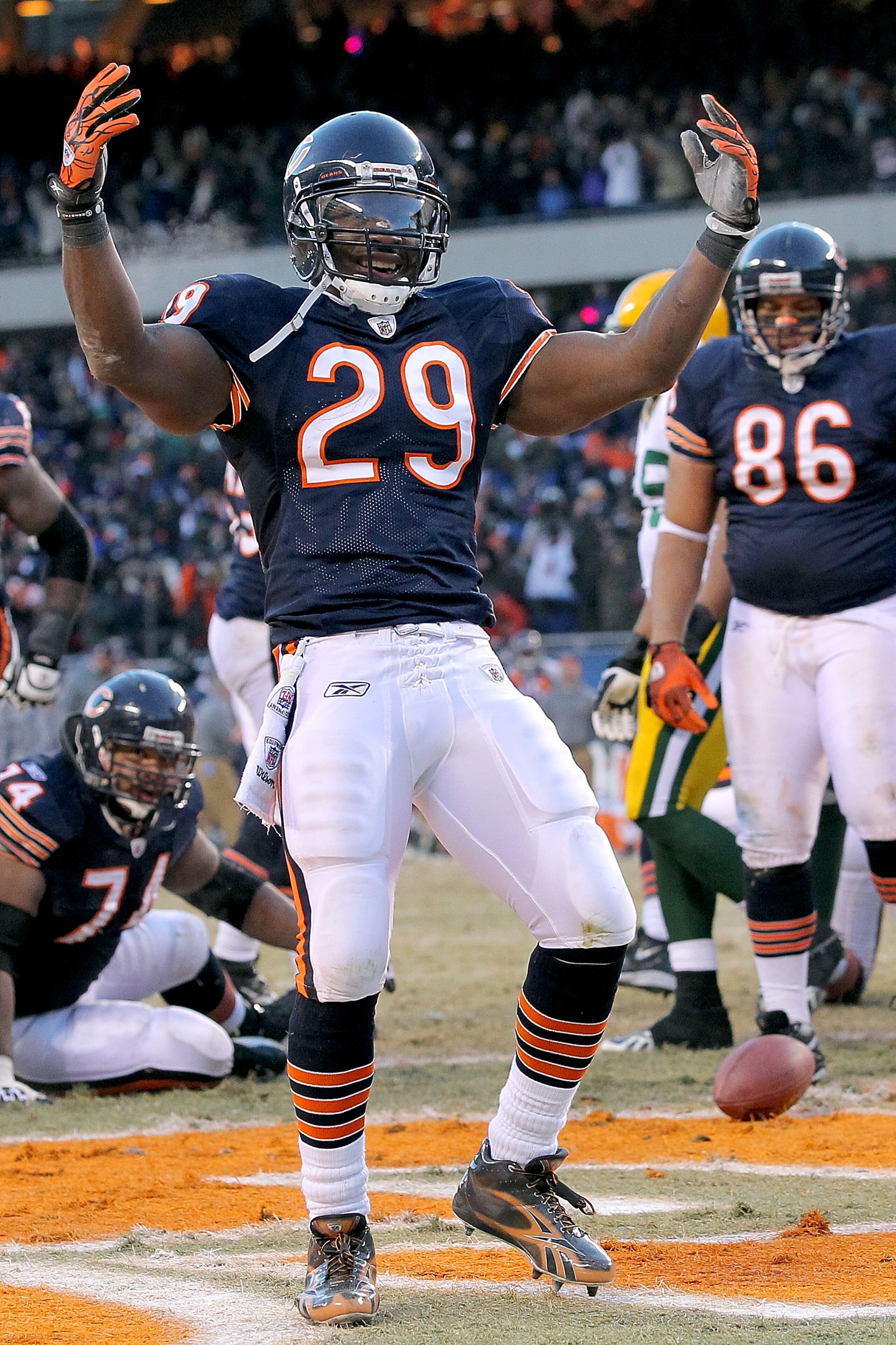 CHICAGO, IL - JANUARY 23:  Running back Chester Taylor #29 of the Chicago Bears reacts after scoring a one-yard fourth quarter touchdown against the Green Bay Packers in the NFC Championship Game at Soldier Field on January 23, 2011 in Chicago, Illinois.