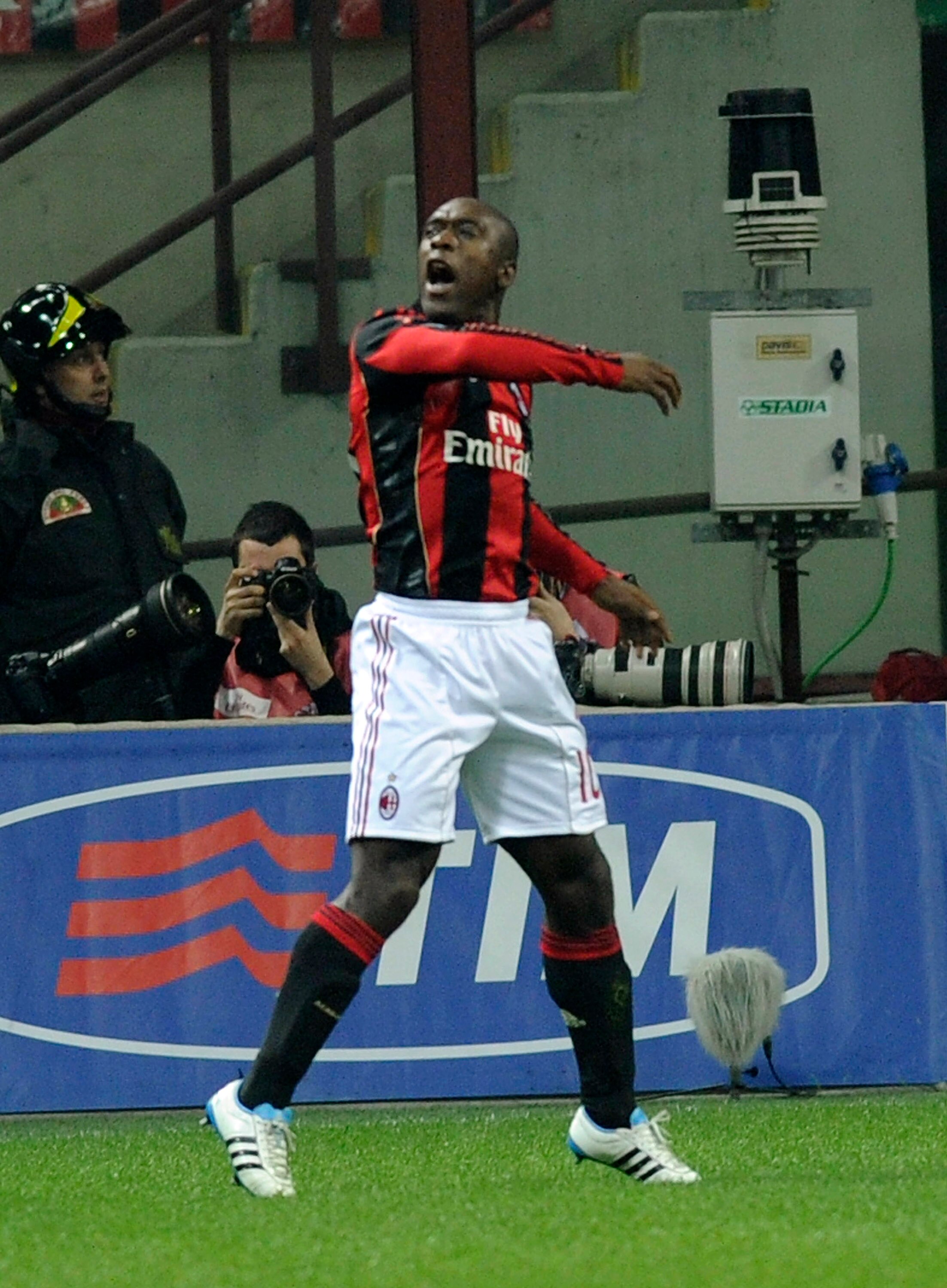 MILAN, ITALY - FEBRUARY 12:  Clarence Seedorf  of Milan celebrates after scoring his opening goal during the Serie A match between AC Milan and Parma FC at Stadio Giuseppe Meazza on February 12, 2011 in Milan, Italy.  (Photo by Dino Panato/Getty Images)