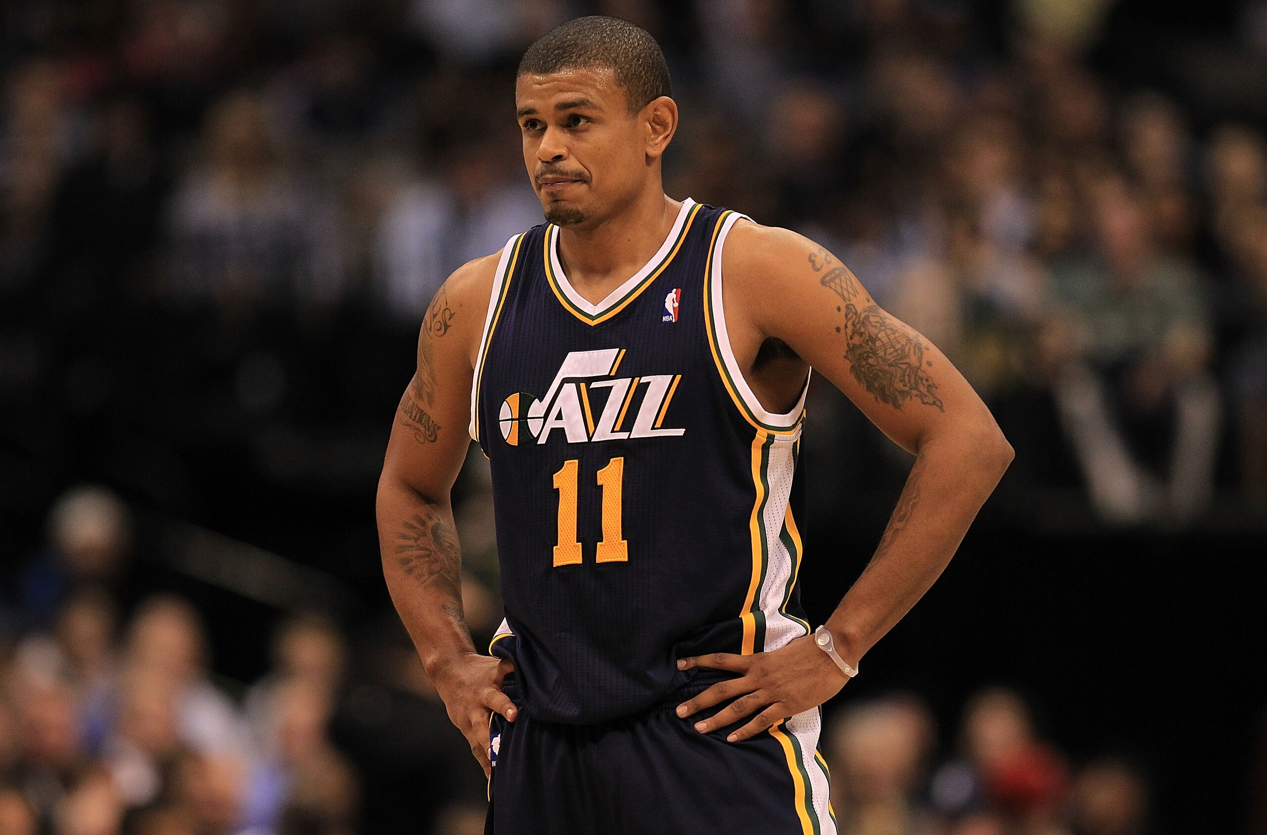 DALLAS, TX - FEBRUARY 23:  Guard Earl Watson #11 of the Utah Jazz at American Airlines Center on February 23, 2011 in Dallas, Texas.  NOTE TO USER: User expressly acknowledges and agrees that, by downloading and or using this photograph, User is consentin