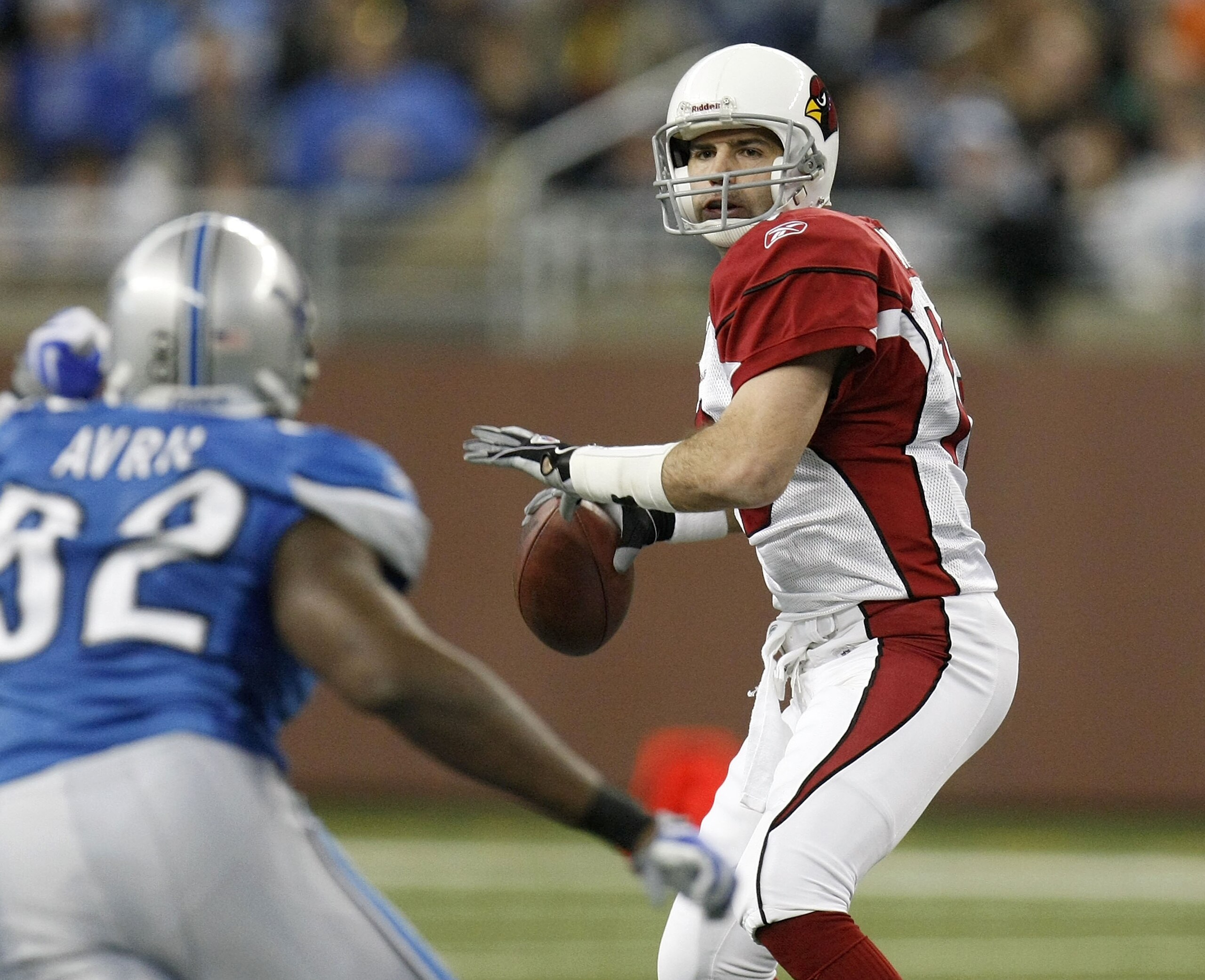 DETROIT , MI - DECEMBER 20:  Kurt Warner #13 of the Arizona Cardinals looks to throw a second quarter pass while playing the Detroit Lions on December 20, 2009 at Ford Field in Detroit, Michigan.  (Photo by Gregory Shamus/Getty Images)