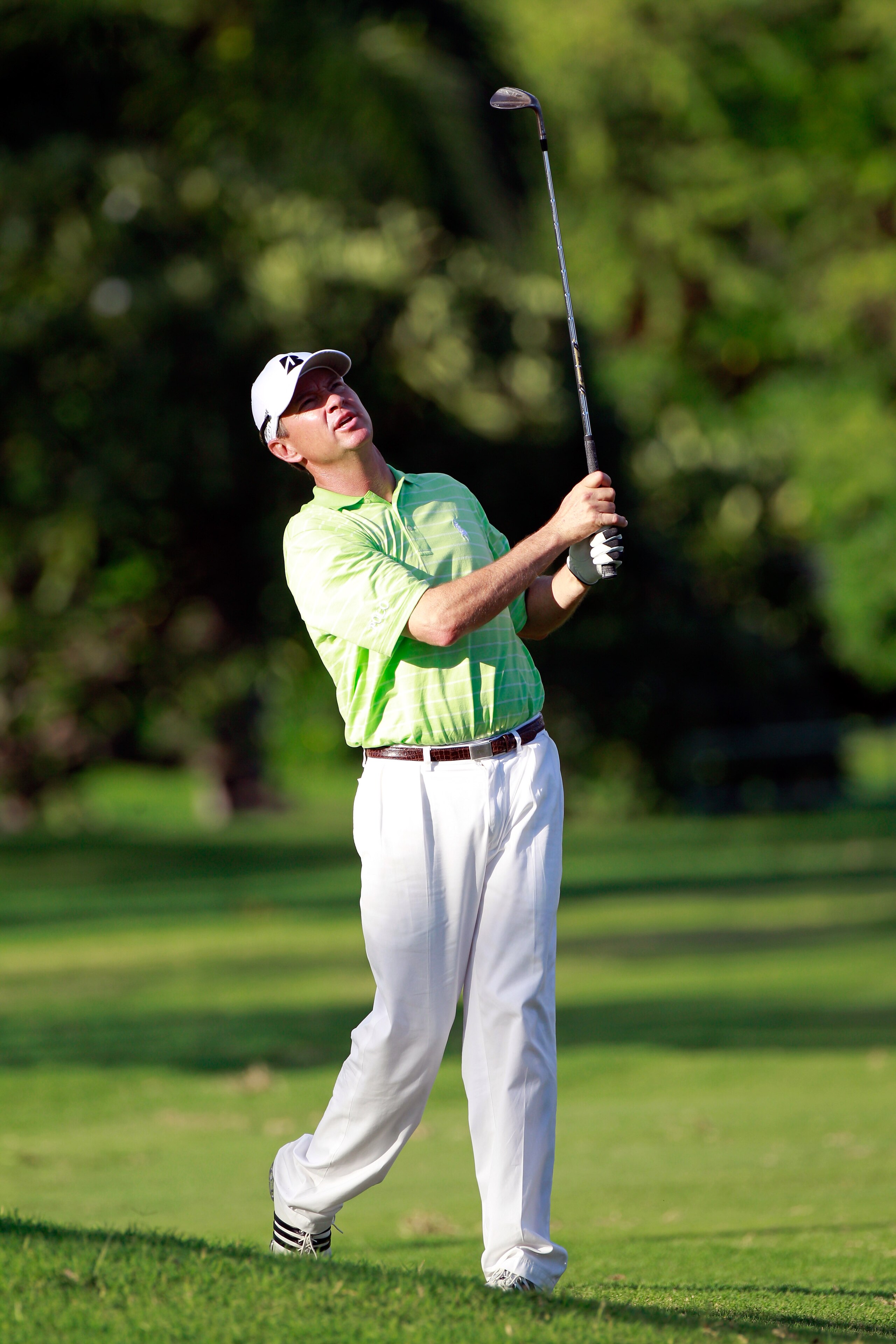 HONOLULU, HI - JANUARY 15:  Davis Love III plays a shot on the 8th hole during the second round of the Sony Open at Waialae Country Club on January 15, 2011 in Honolulu, Hawaii.  (Photo by Sam Greenwood/Getty Images)