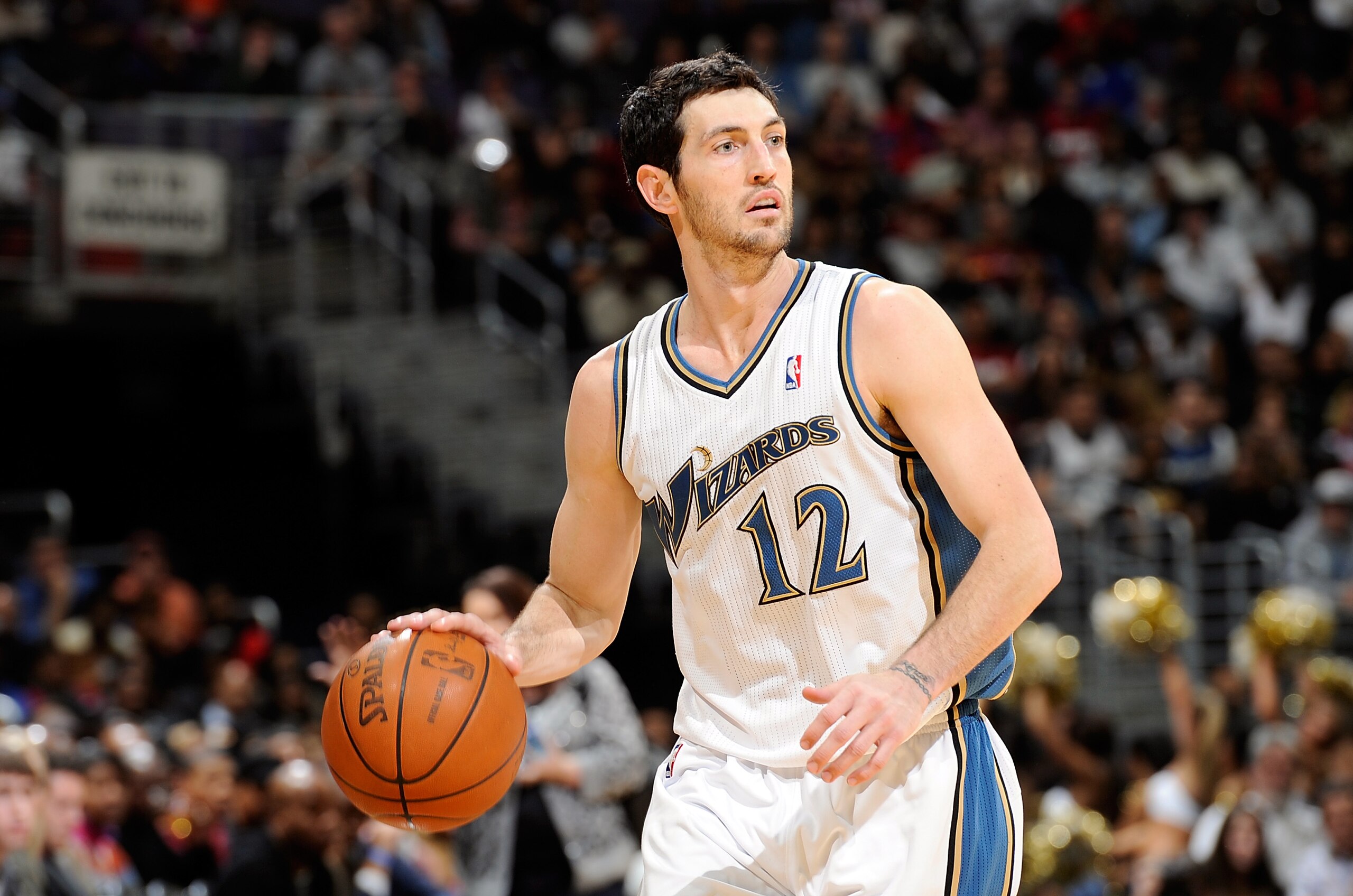 WASHINGTON, DC - DECEMBER 18: Kirk Hinrich #12 of the Washington Wizards handles the ball against the Miami Heat at the Verizon Center on December 18, 2010 in Washington, DC. NOTE TO USER: User expressly acknowledges and agrees that, by downloading and o WASHINGTON, DC - DECEMBER 18: Kirk Hinrich #12 of the Washington Wizards handles the ball against the Miami Heat at the Verizon Center on December 18, 2010 in Washington, DC. NOTE TO USER: User expressly acknowledges and agrees that, by downloading and o