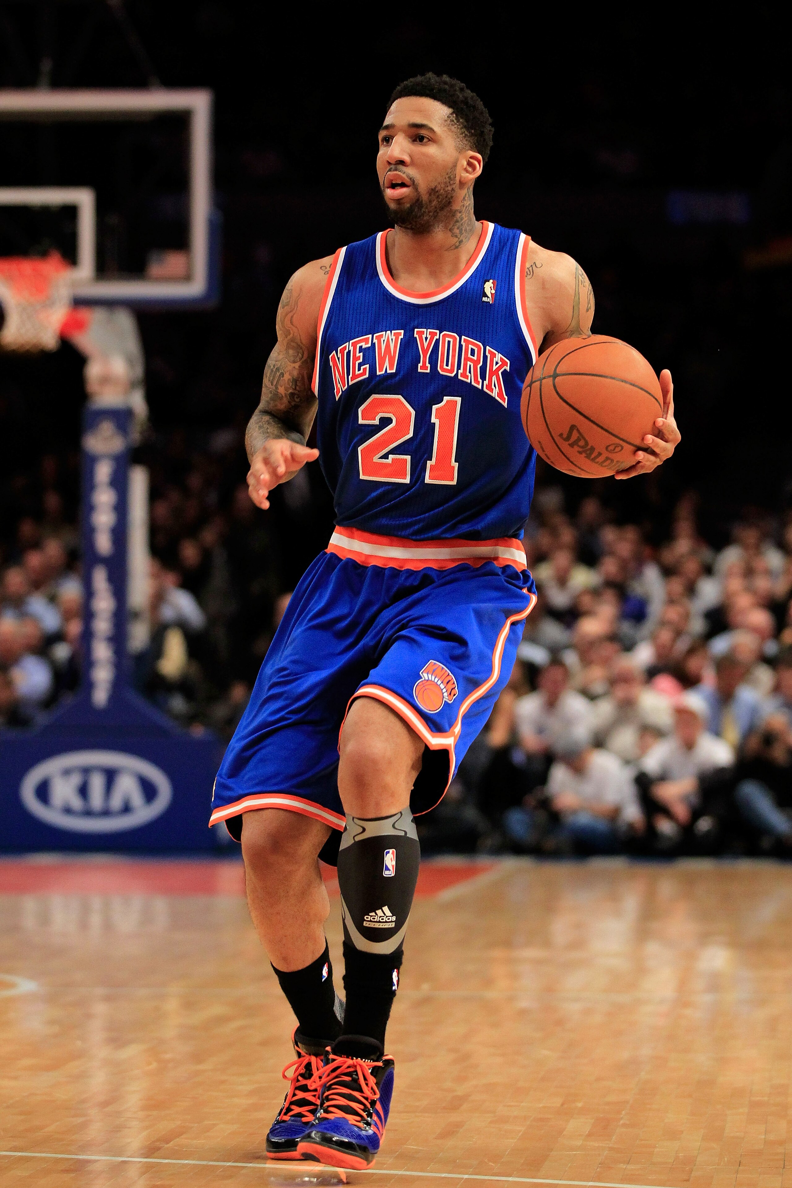 NEW YORK, NY - FEBRUARY 16: Wilson Chandler #21 of the New York Knicks dribbles the ball against the Atlanta Hawks at Madison Square Garden on February 16, 2011 in New York City. NOTE TO USER: User expressly acknowledges and agrees that, by downloading an