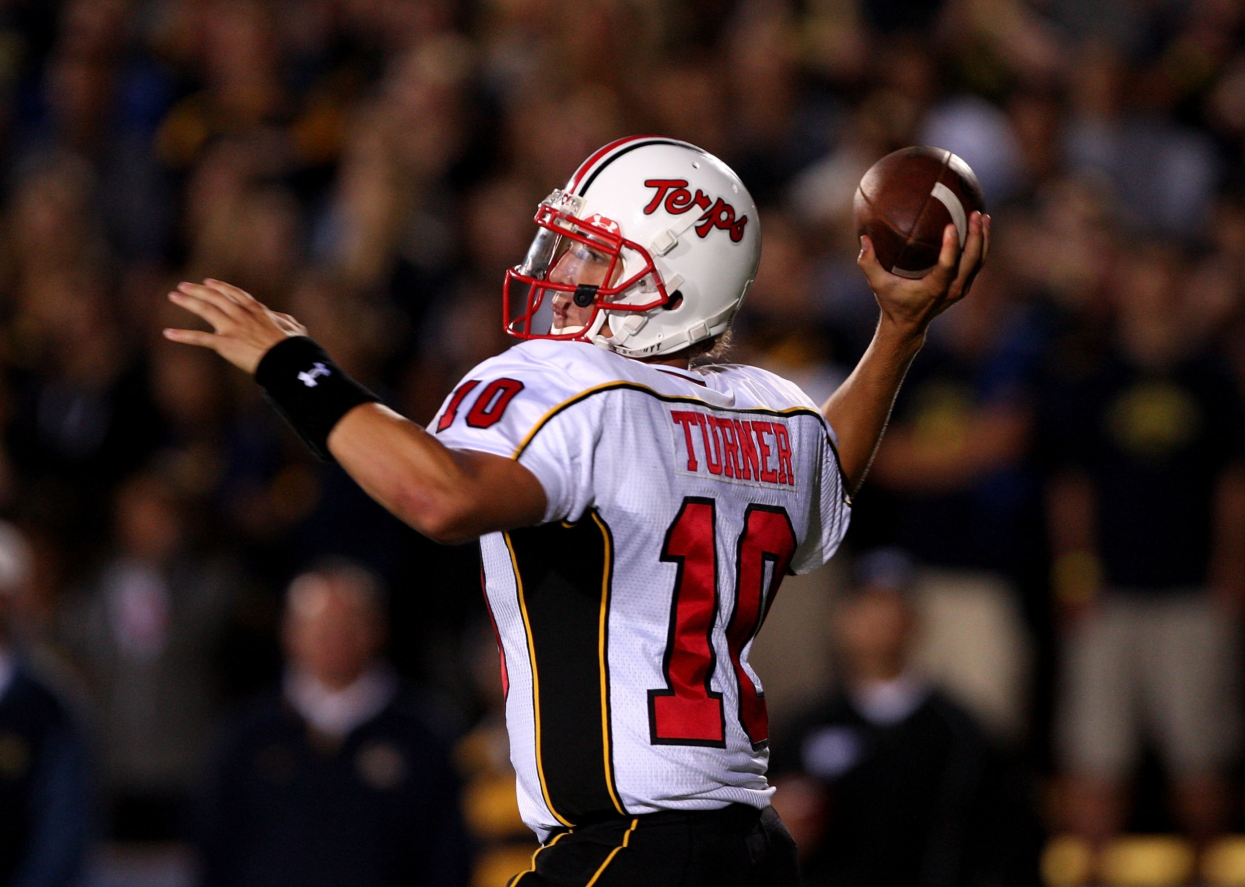 BERKELEY, CA - SEPTEMBER 05:  Chris Turner #10 of the Maryland Terrapins throws the ball during the first half of their game against the California Golden Bears at California Memorial Stadium on September 5, 2009 in Berkeley, California.  (Photo by Ezra S