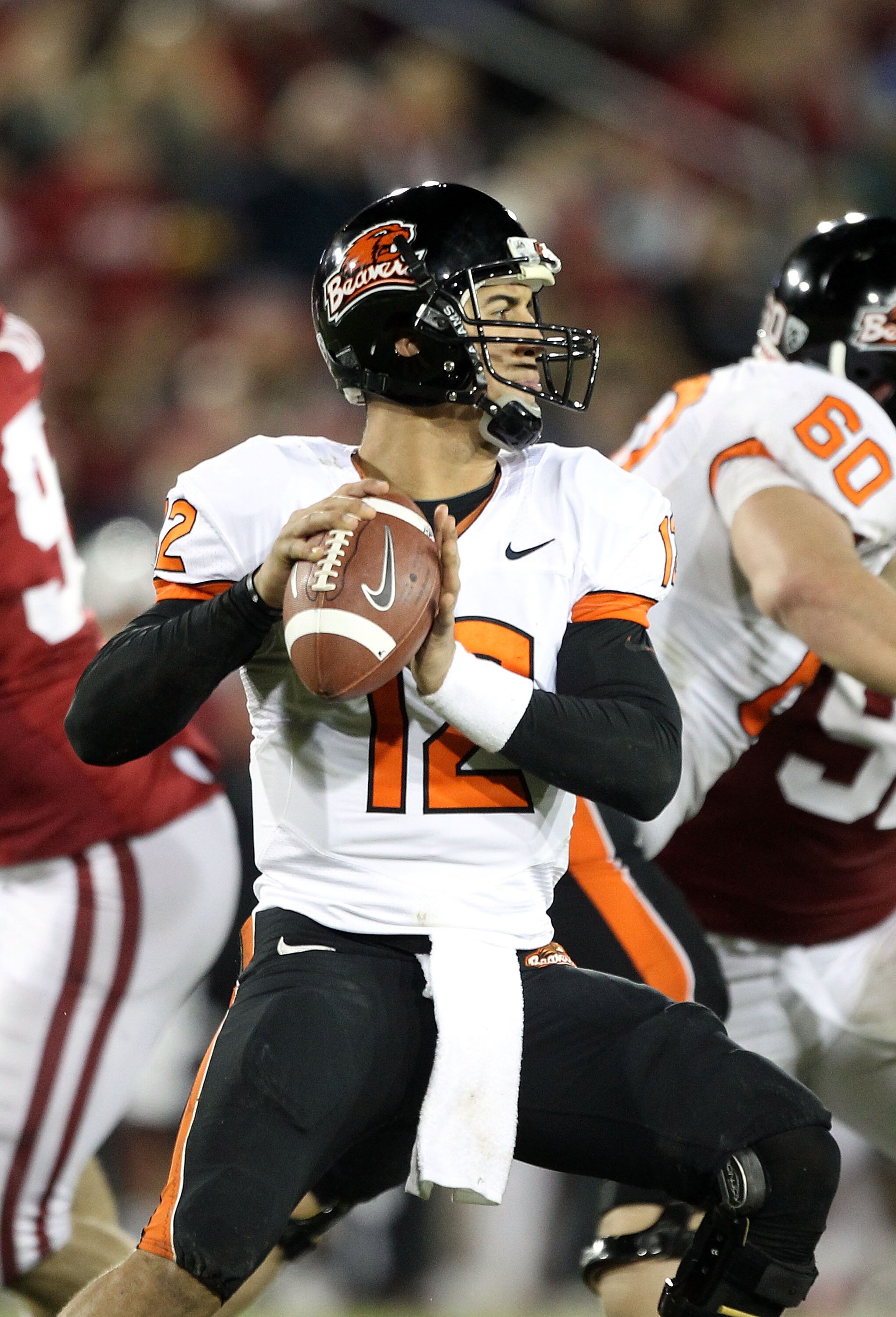 PALO ALTO, CA - NOVEMBER 27:  Ryan Katz #12 of the Oregon State Beavers passes the ball against the Stanford Cardinal at Stanford Stadium on November 27, 2010 in Palo Alto, California.  (Photo by Ezra Shaw/Getty Images)