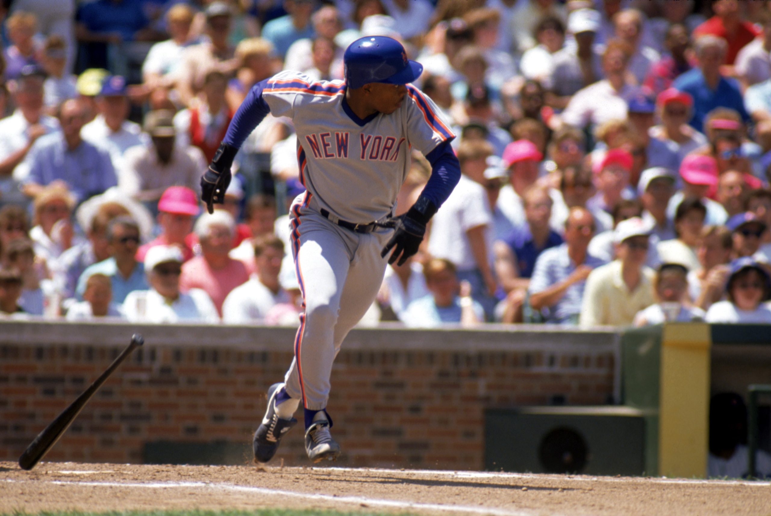 1990: Dwight Gooden of the New York Mets bunts during a game in the 1990 season. ( Photo by: Jonathan Daniel/Getty Images) 1990: Dwight Gooden of the New York Mets bunts during a game in the 1990 season. ( Photo by: Jonathan Daniel/Getty Images)