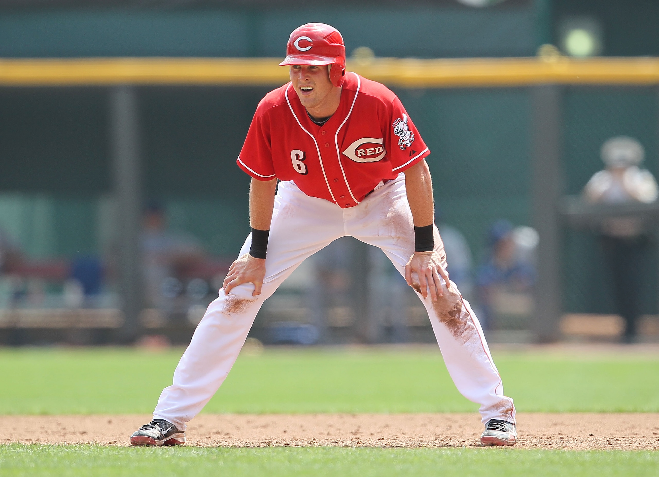 CINCINNATI - AUGUST 29:  Drew Stubbs #6 of the Cincinnati Reds leads off of first base during the game against the Chicago Cubs at Great American Ball Park on August 29, 2010 in Cincinnati, Ohio.  (Photo by Andy Lyons/Getty Images)