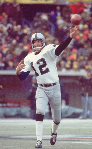 Ken Stabler and James Garner celebrating Oakland Raiders win in