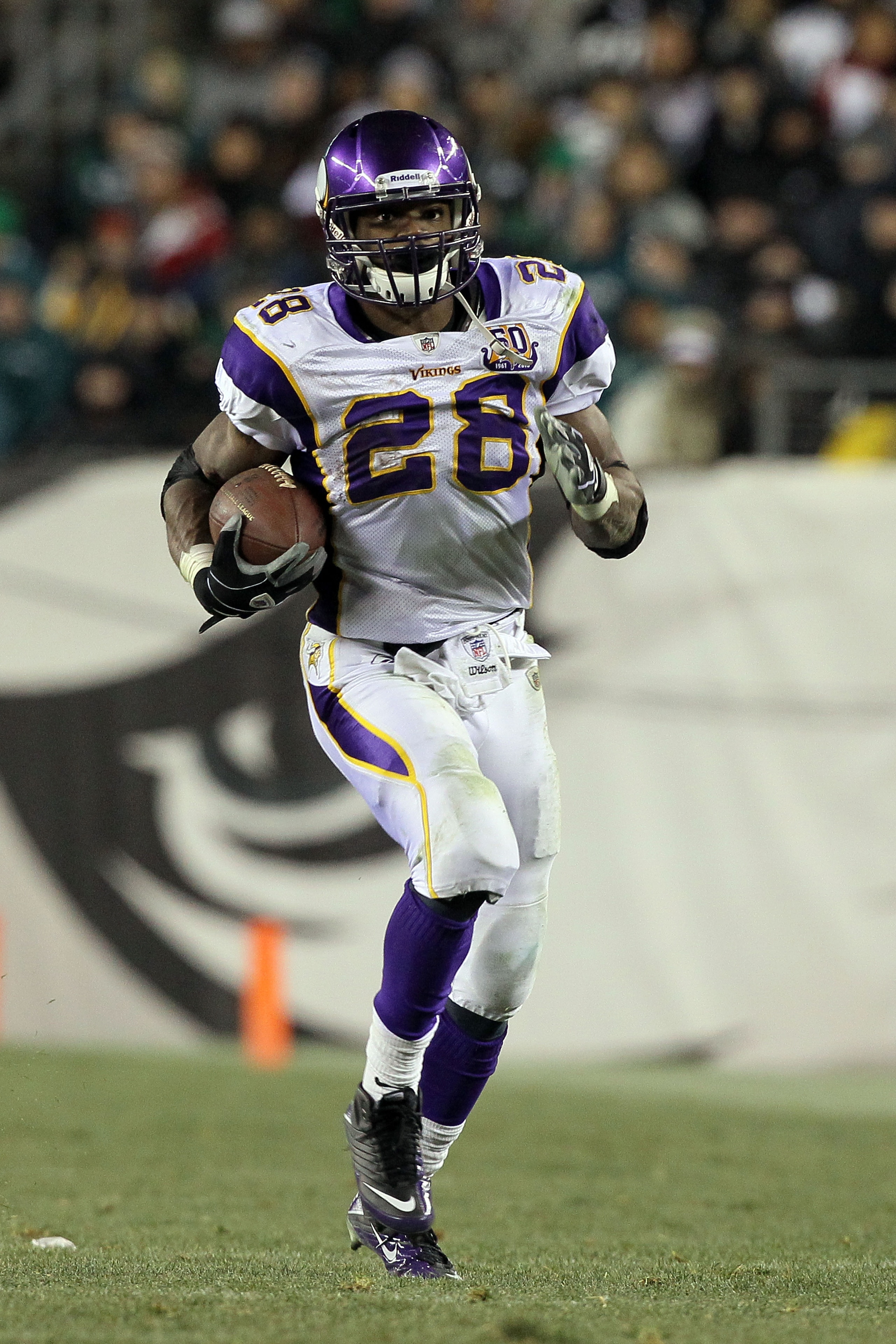 PHILADELPHIA, PA - DECEMBER 28: Adrian Peterson #28 of the Minnesota Vikings runs against the Philadelphia Eagles at Lincoln Financial Field on December 26, 2010 in Philadelphia, Pennsylvania. (Photo by Jim McIsaac/Getty Images) PHILADELPHIA, PA - DECEMBER 28: Adrian Peterson #28 of the Minnesota Vikings runs against the Philadelphia Eagles at Lincoln Financial Field on December 26, 2010 in Philadelphia, Pennsylvania. (Photo by Jim McIsaac/Getty Images)
